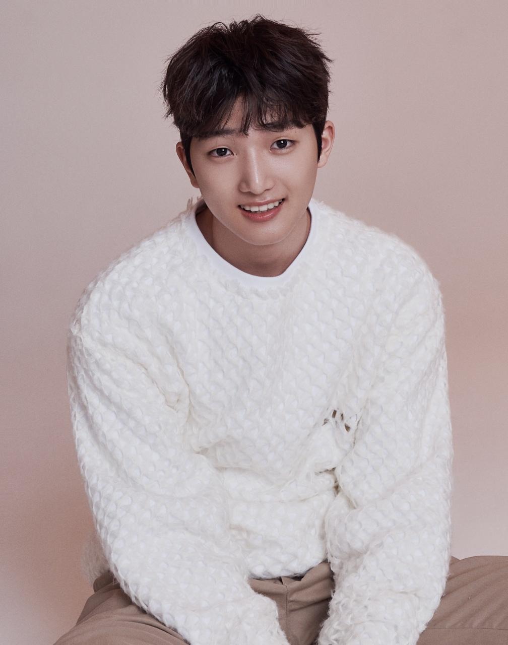 actor Minyeong Choi large photo