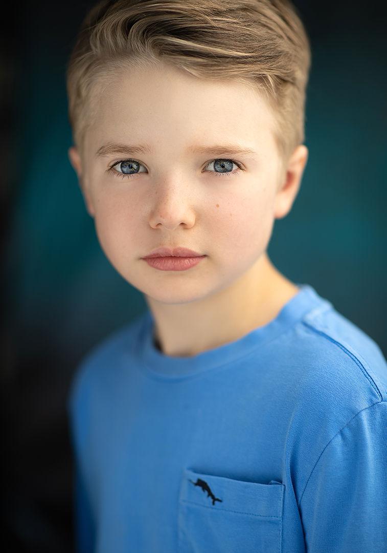 actor Brady Droulis large photo