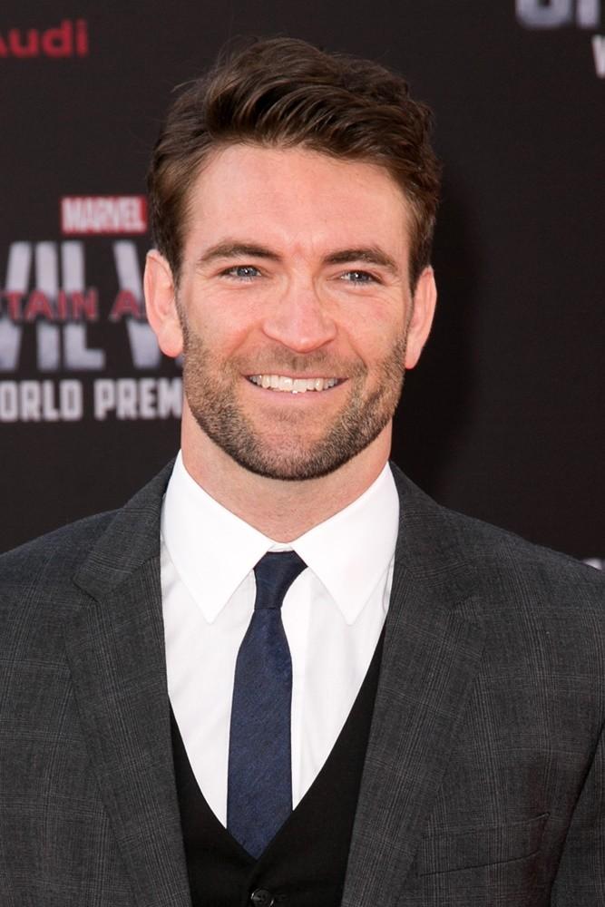 actor Sam Hargrave large photo