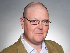 actor Dominic Brunt large photo