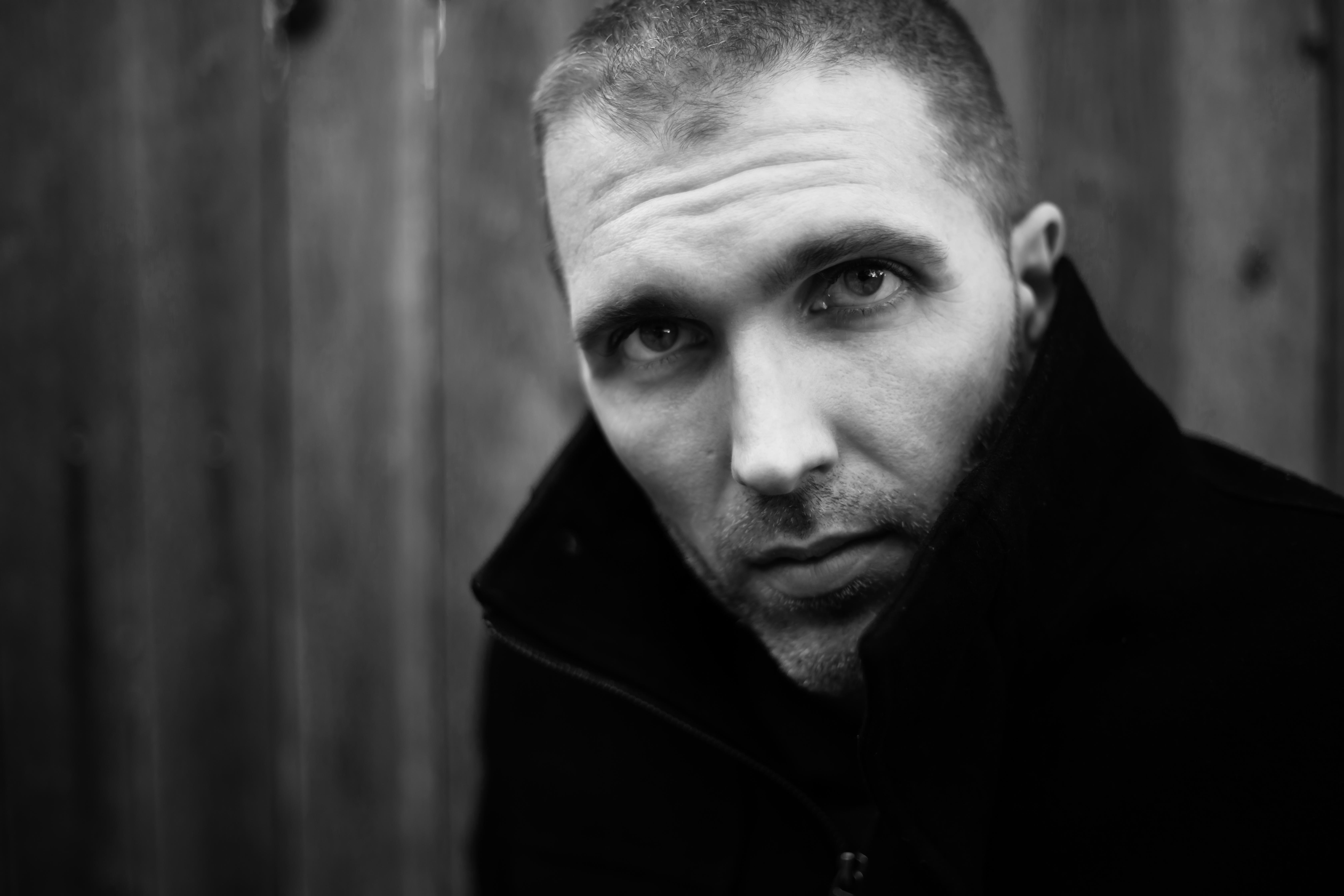 actor Paul Michael Bloodgood large photo