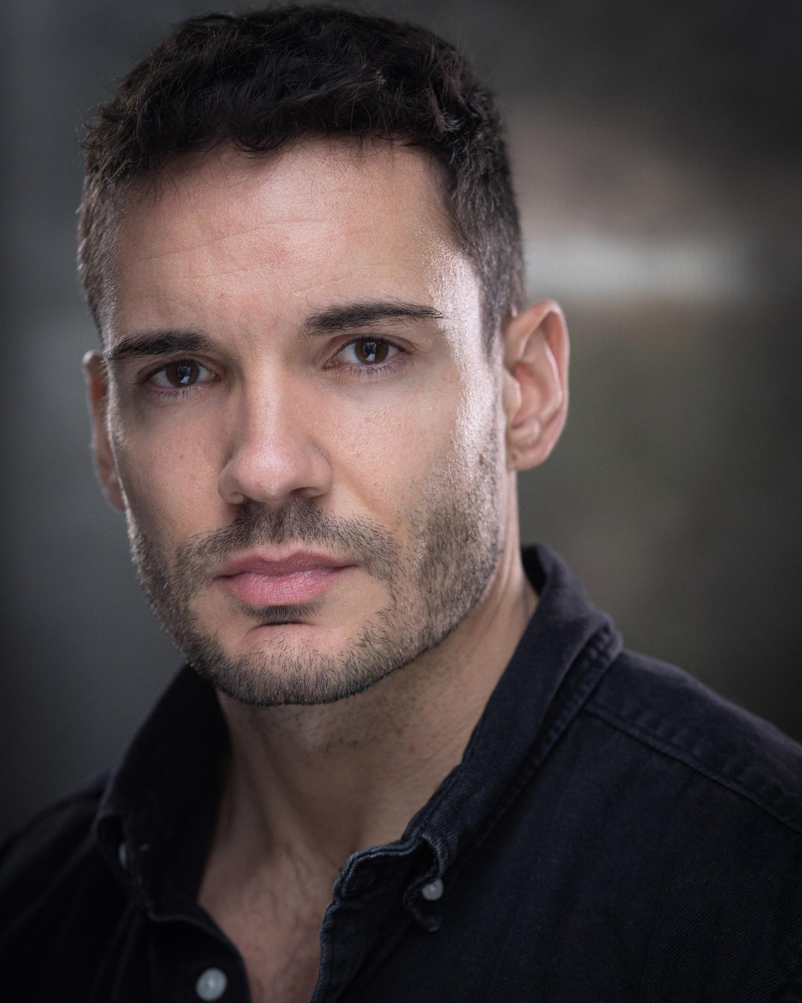 actor Luca Molinari large photo