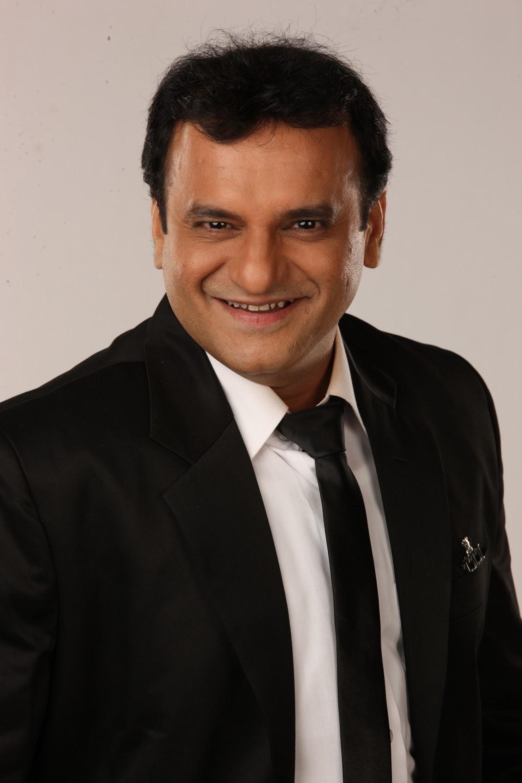 actor Paresh Ganatra large photo