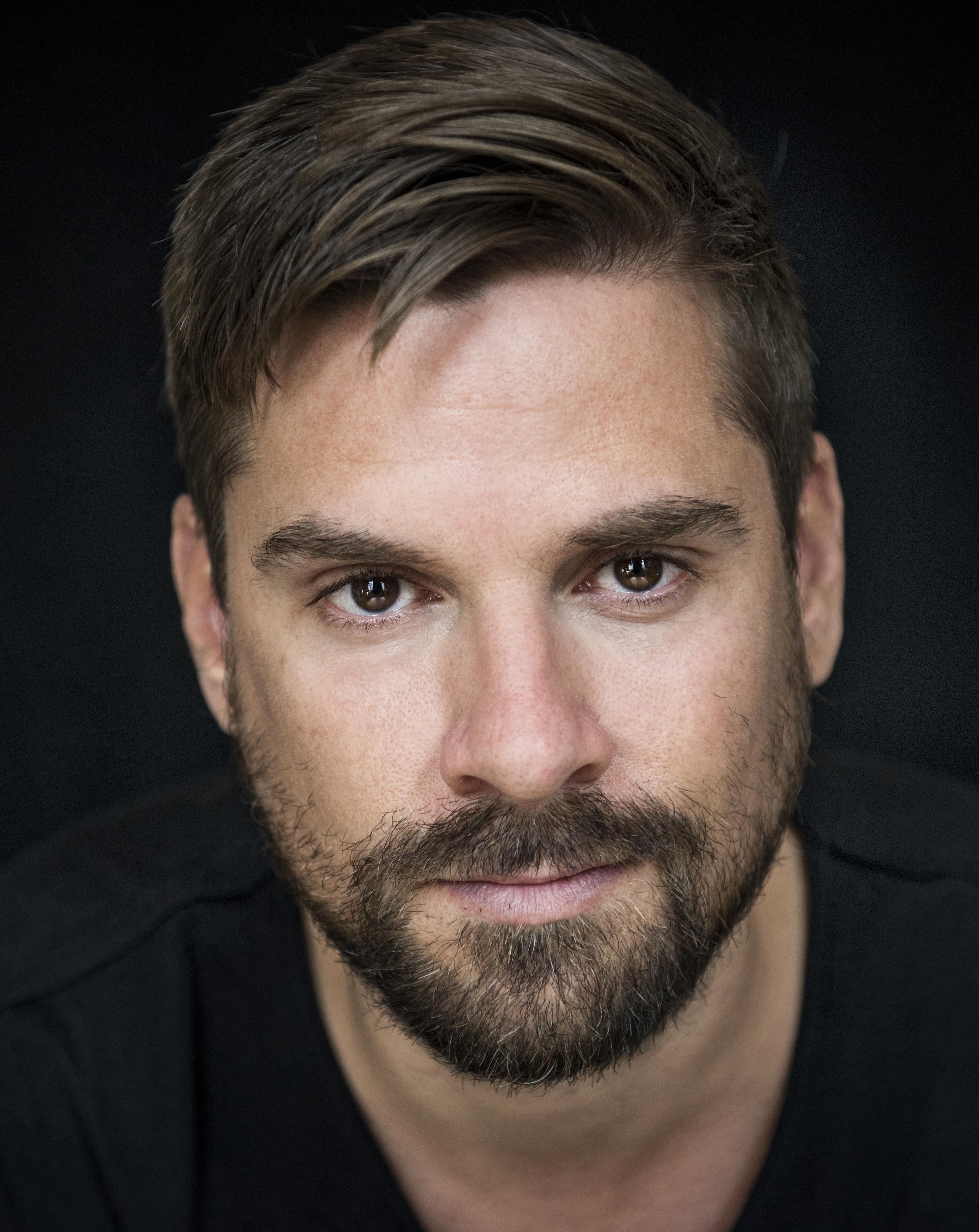 actor Ralph Gassmann large photo