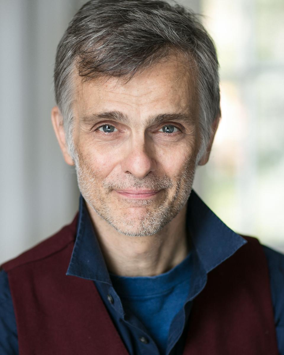 actor Simon Furness large photo