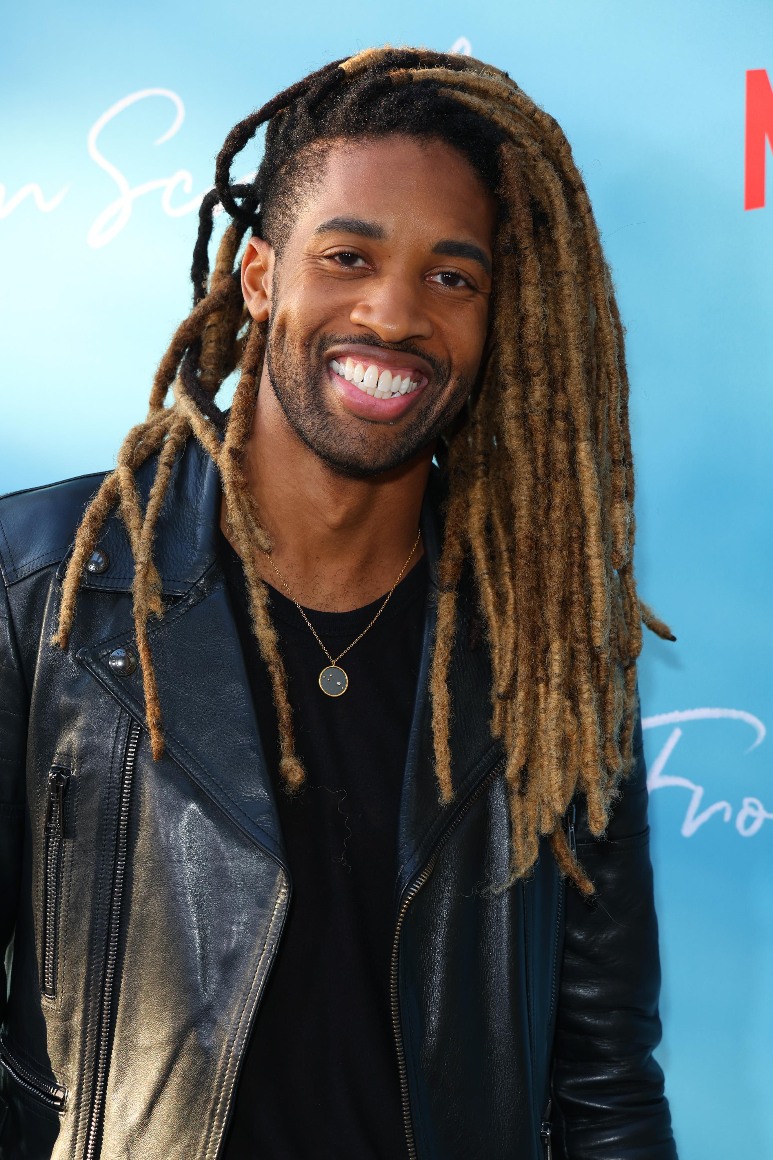 actor Doug Locke large photo