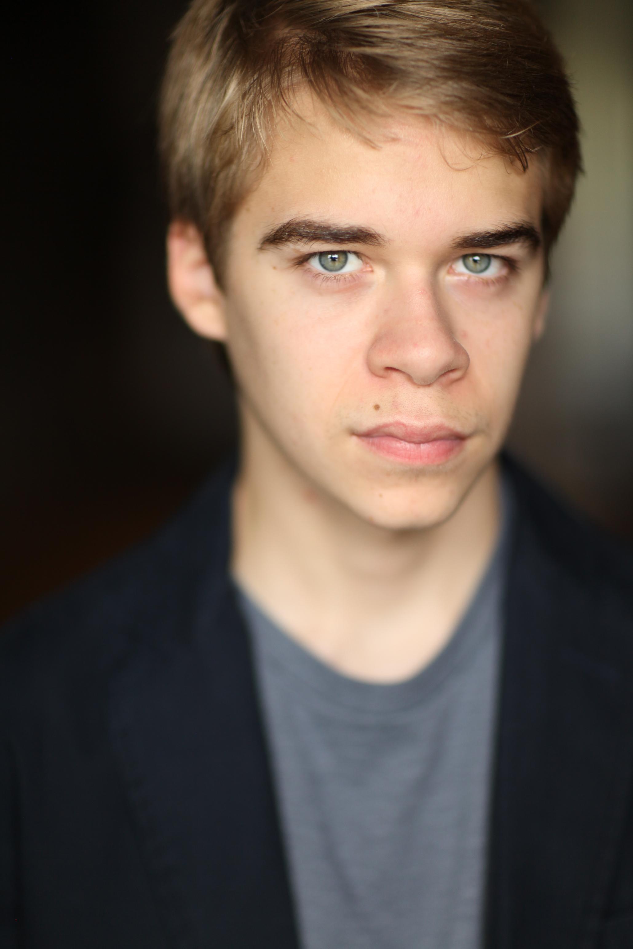 actor Cullen Chaffin large photo