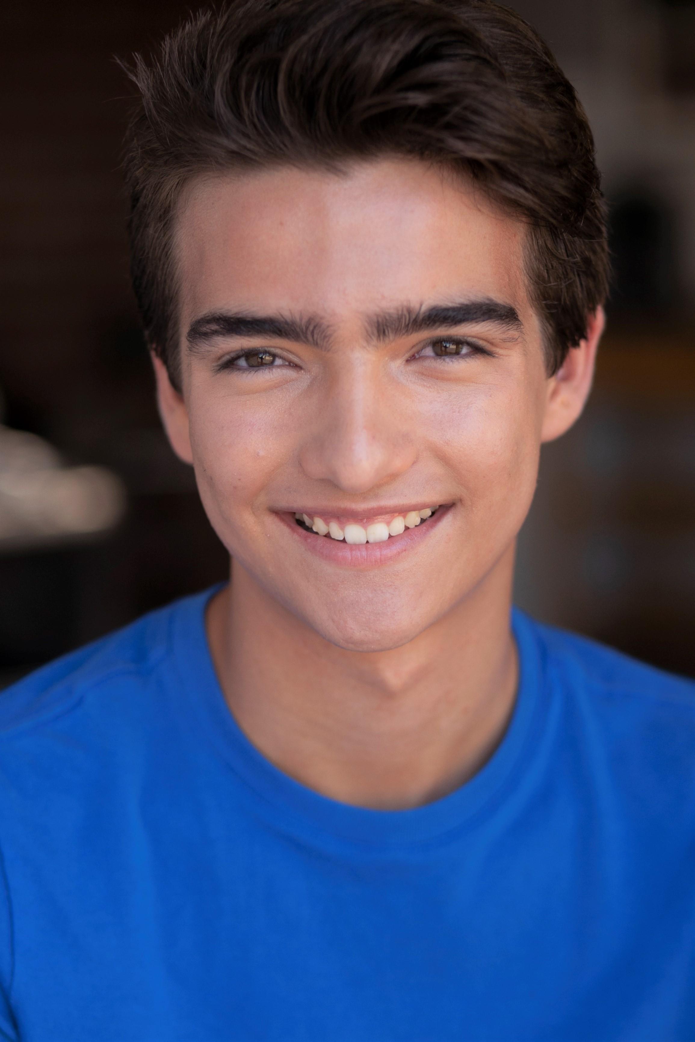 actor Elias Harger large photo