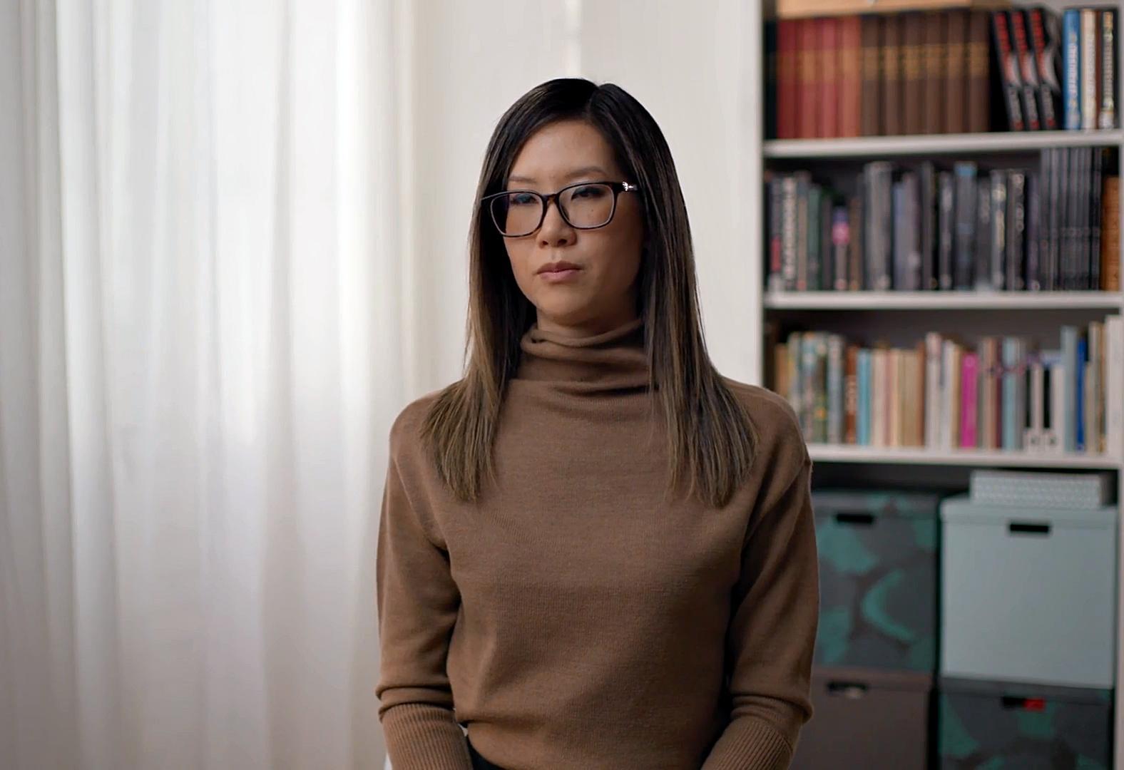 actor Debra Soh large photo