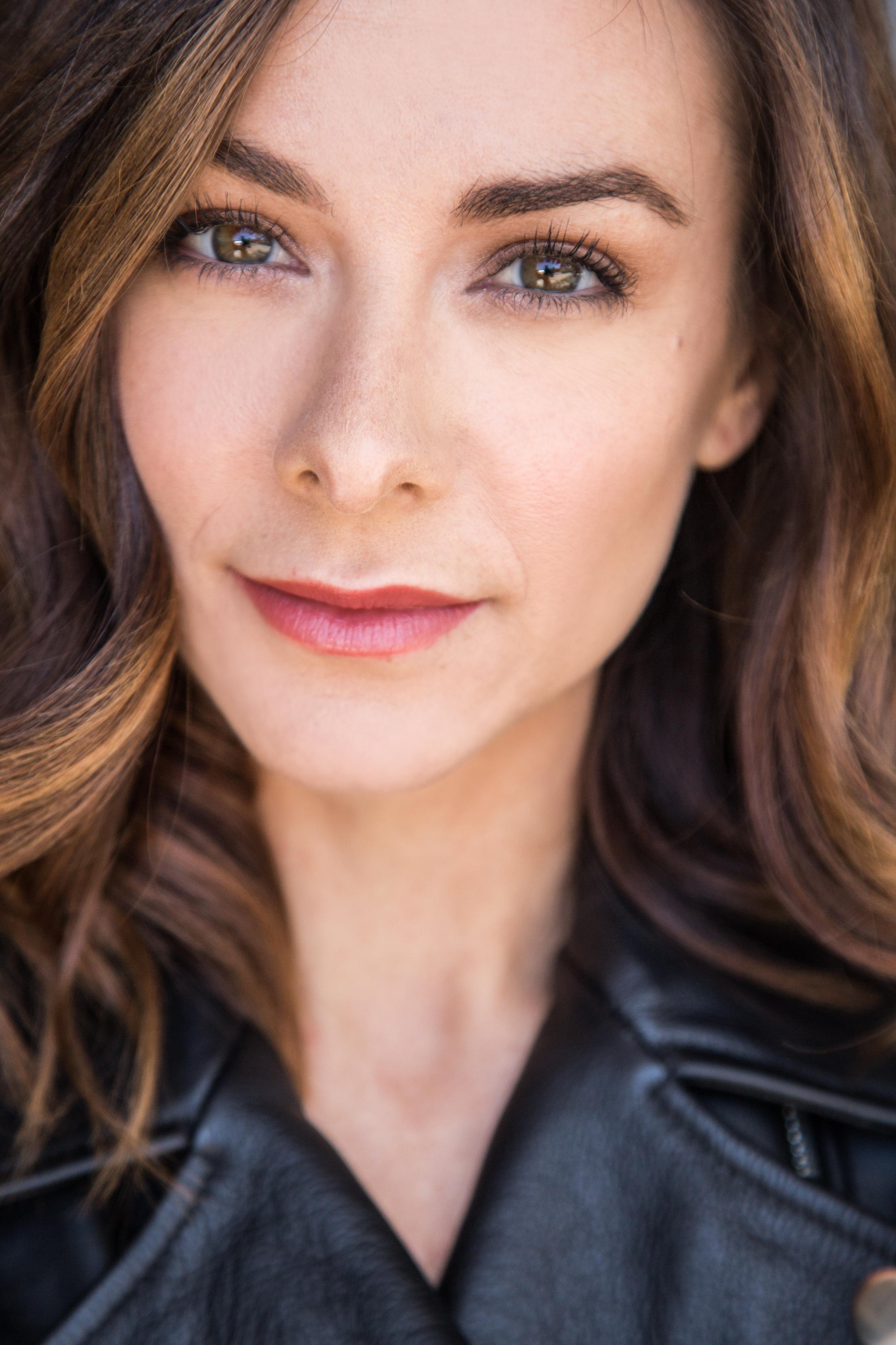 actor Jenna Enns large photo