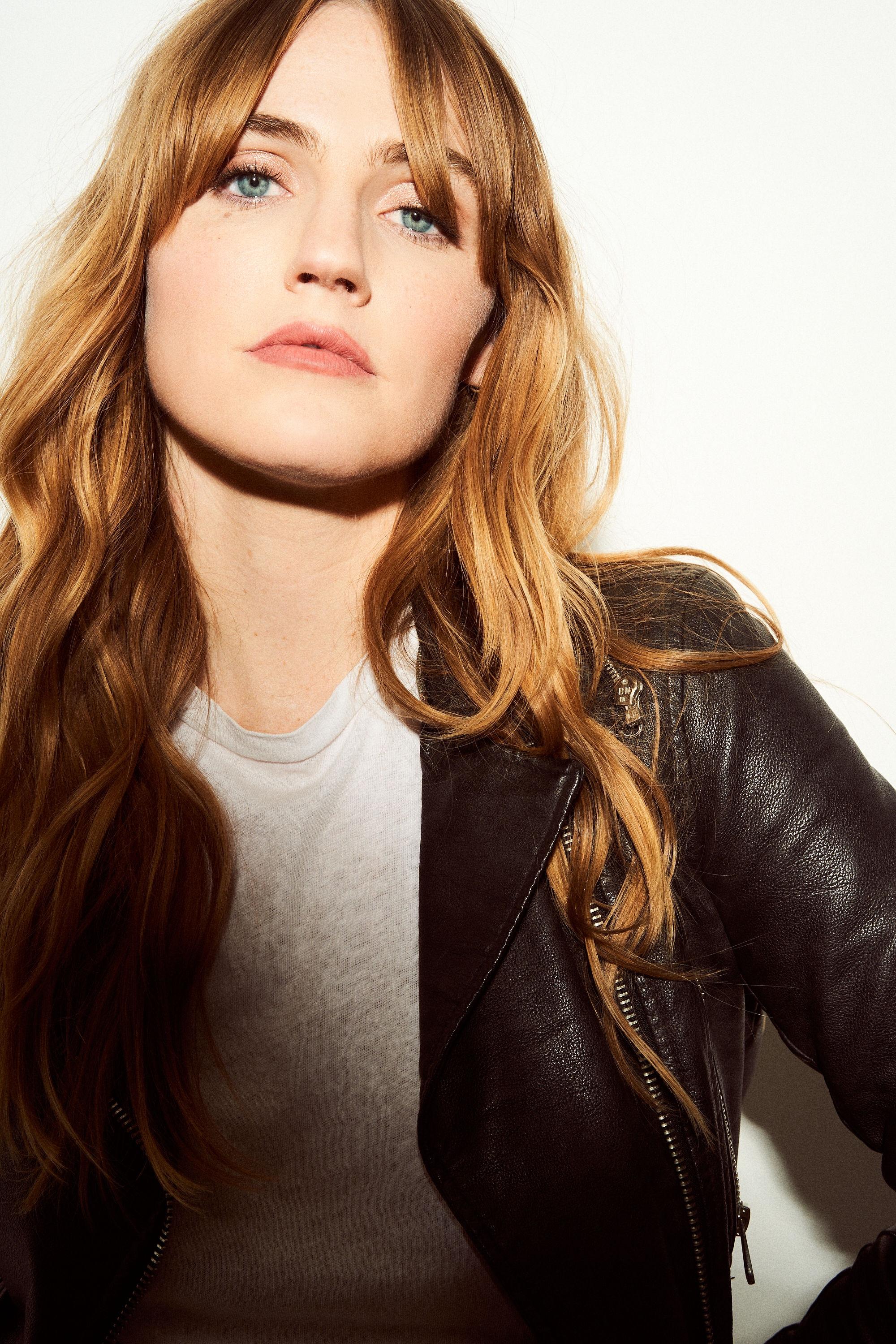 actor Lauren Caster large photo