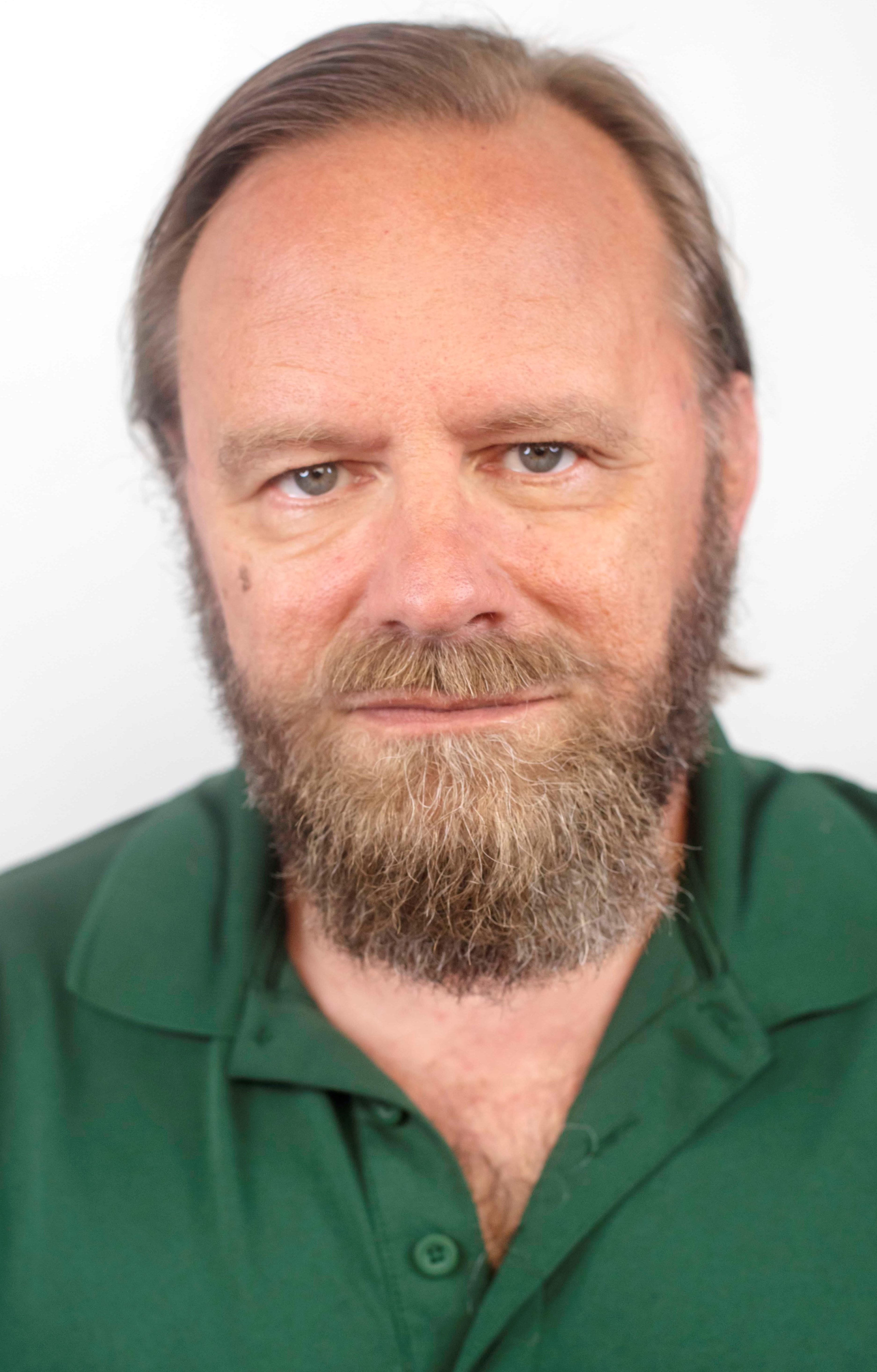 actor Dave McClain large photo