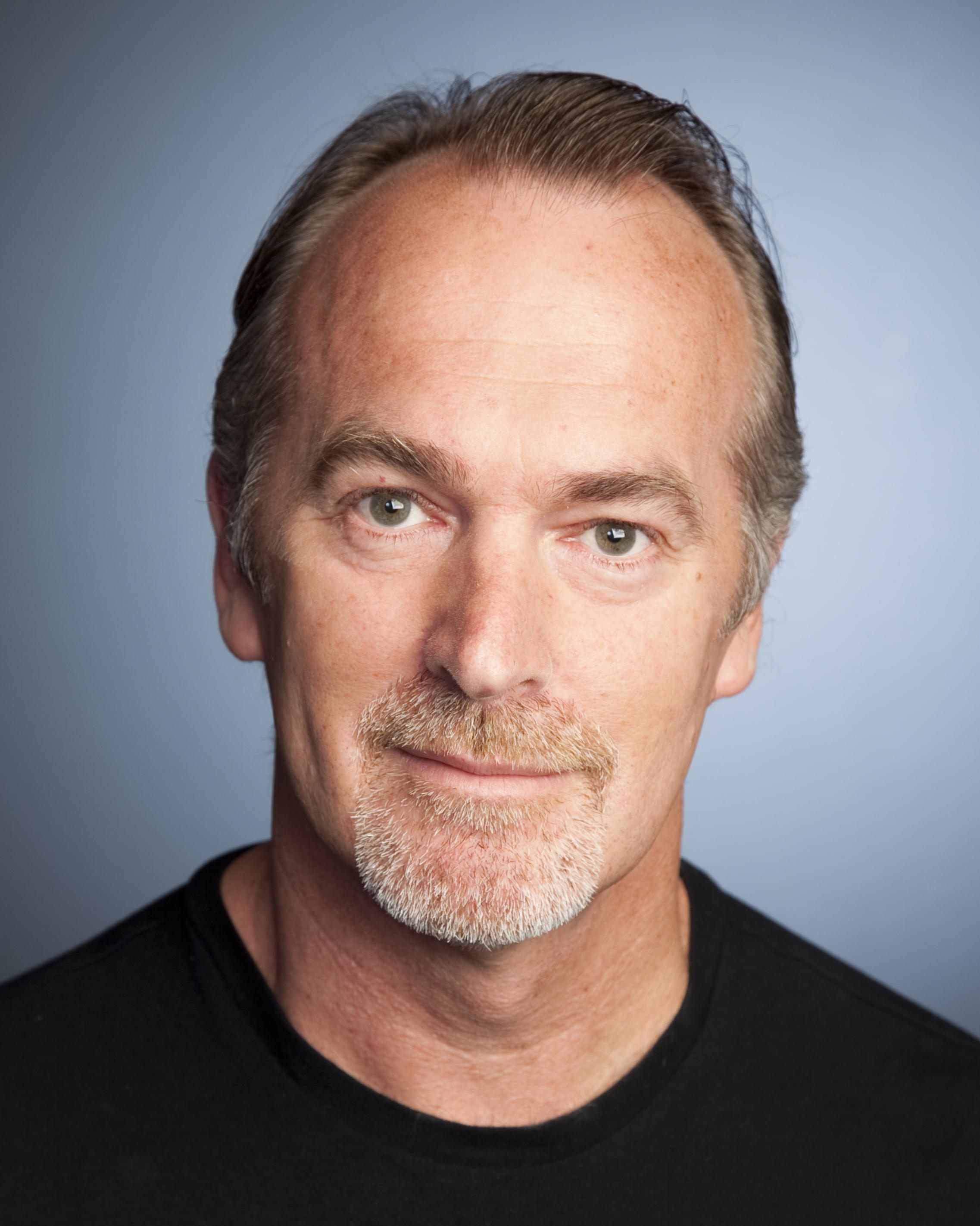 actor Greg Stone large photo