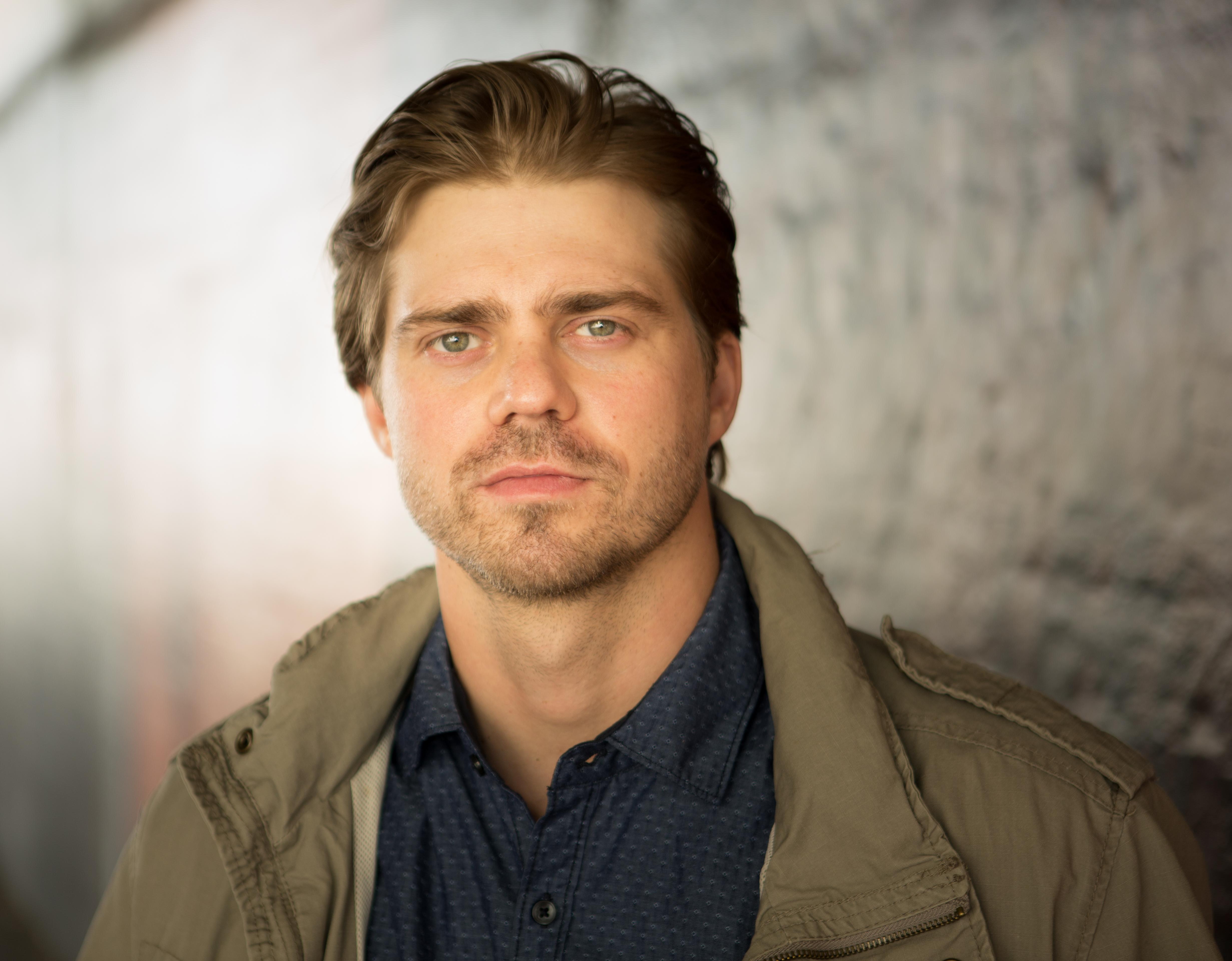 actor Nathan Sutton large photo