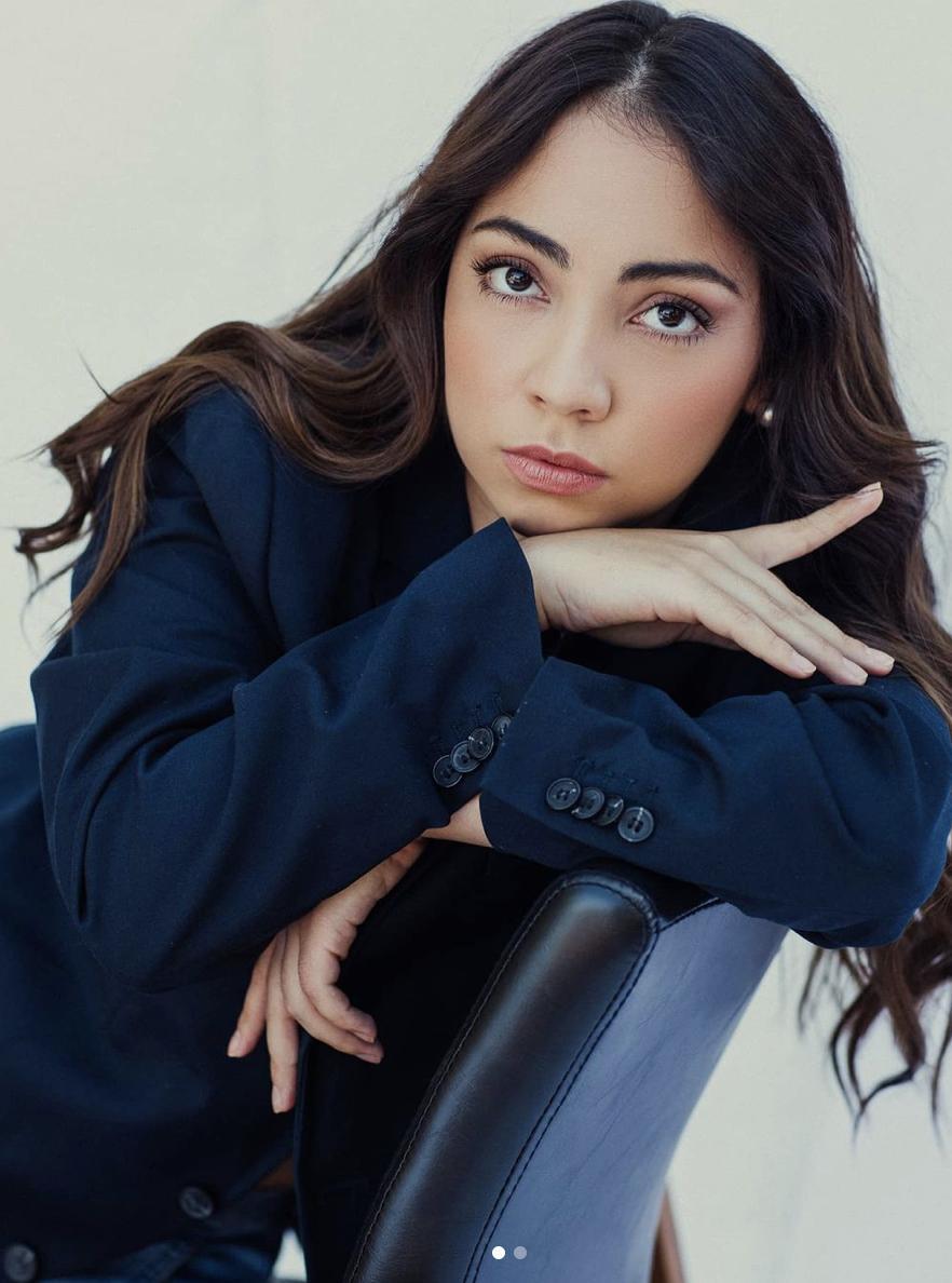 actor Natalia Fuentealba large photo