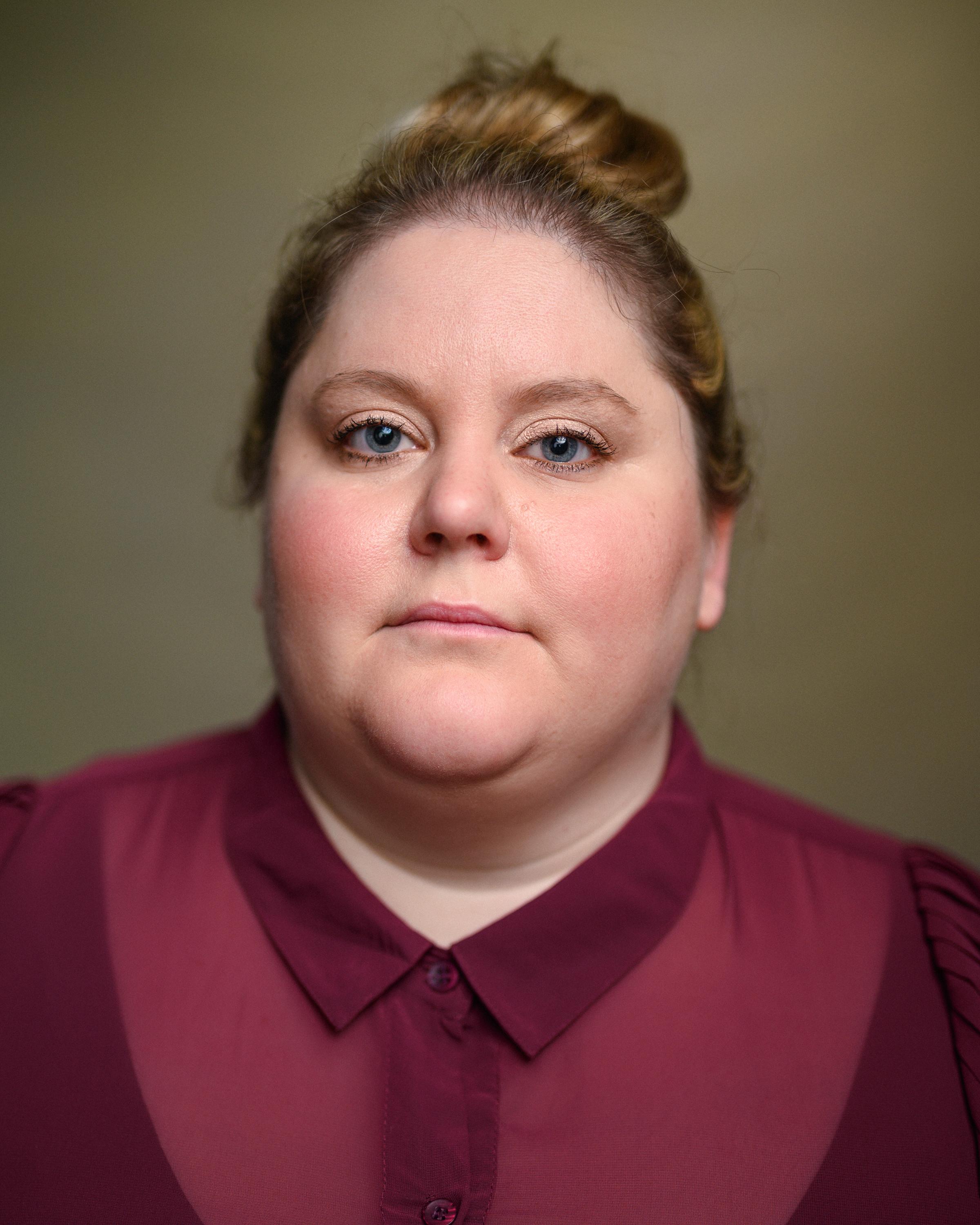 actor Louisa Warren large photo