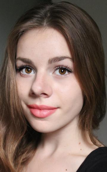 actor Raven Cousens large photo