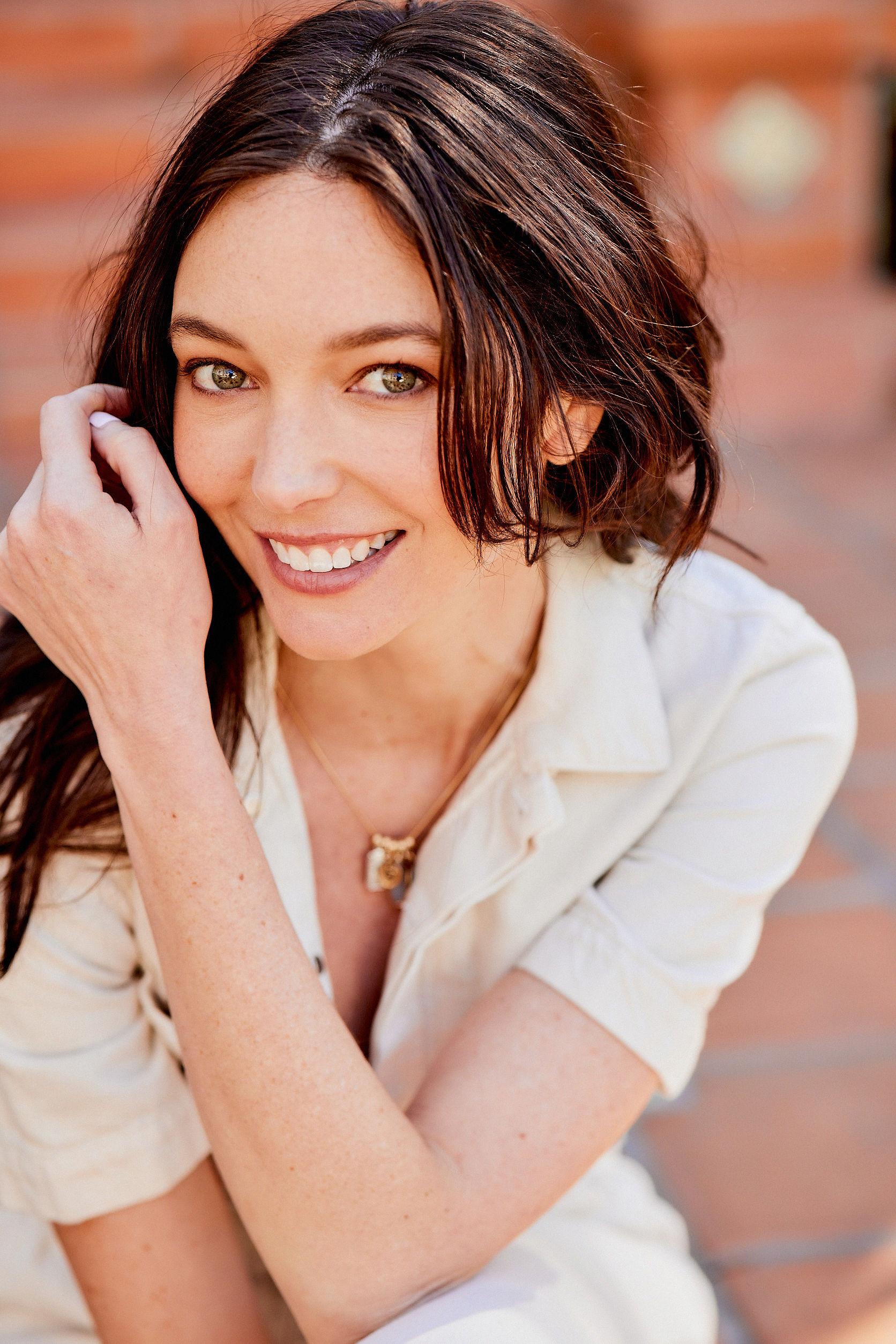 actor Kristen Bear large photo