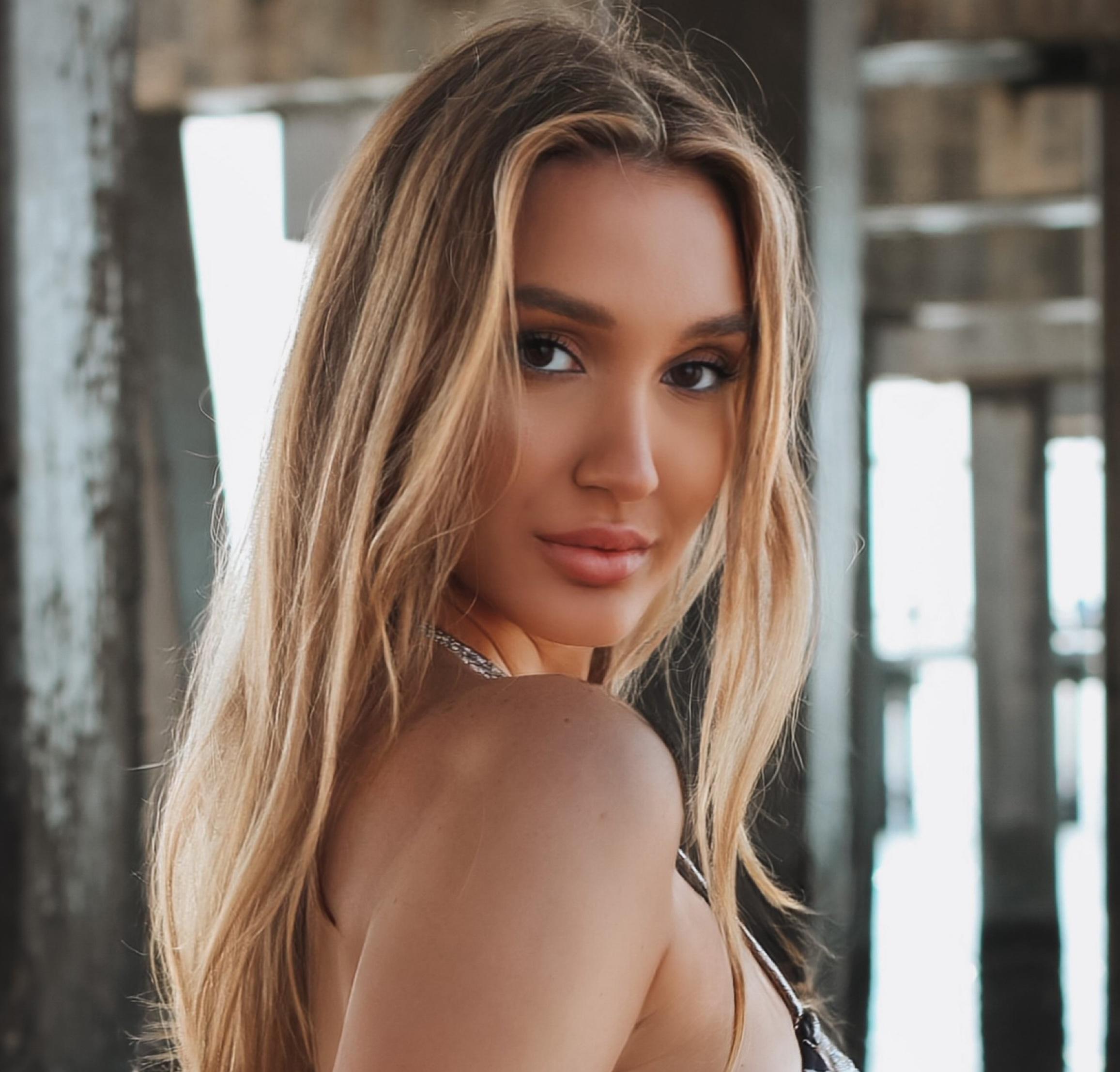 actor Aleksandra Siepielska large photo