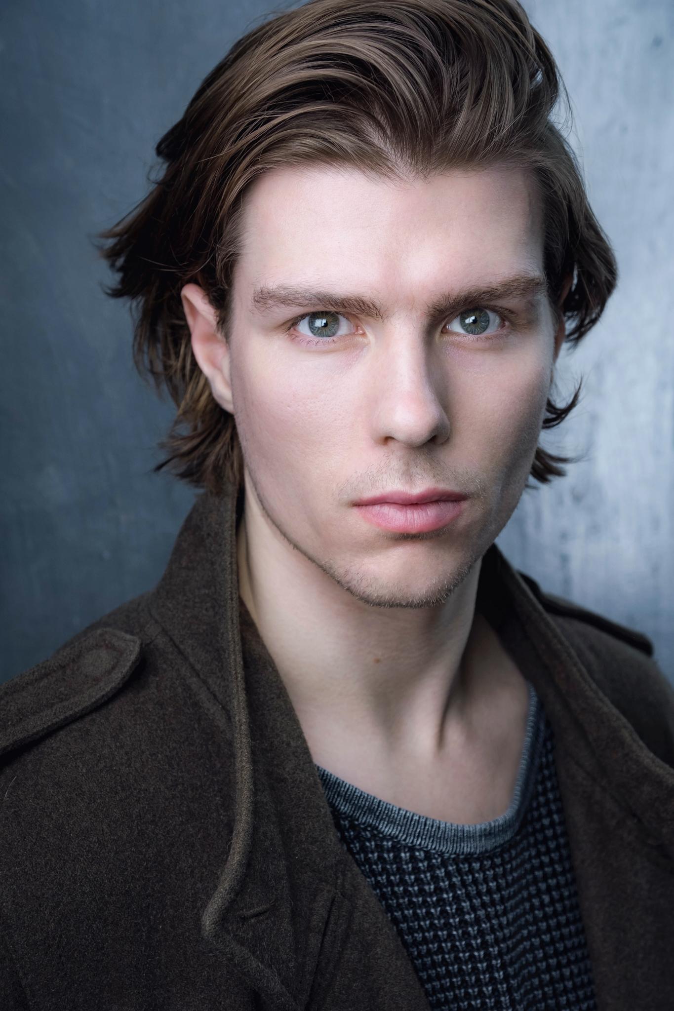 actor Robert Boulton large photo