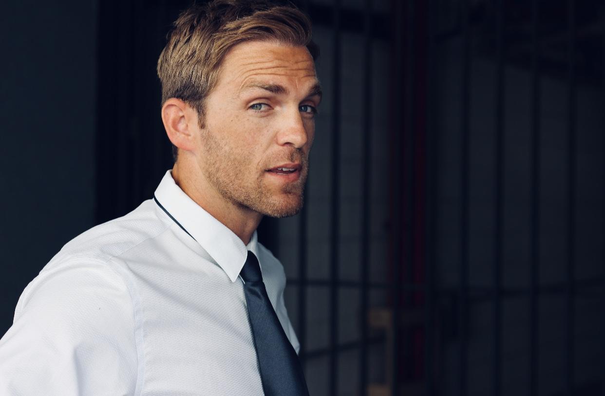 actor Lee Ellis large photo