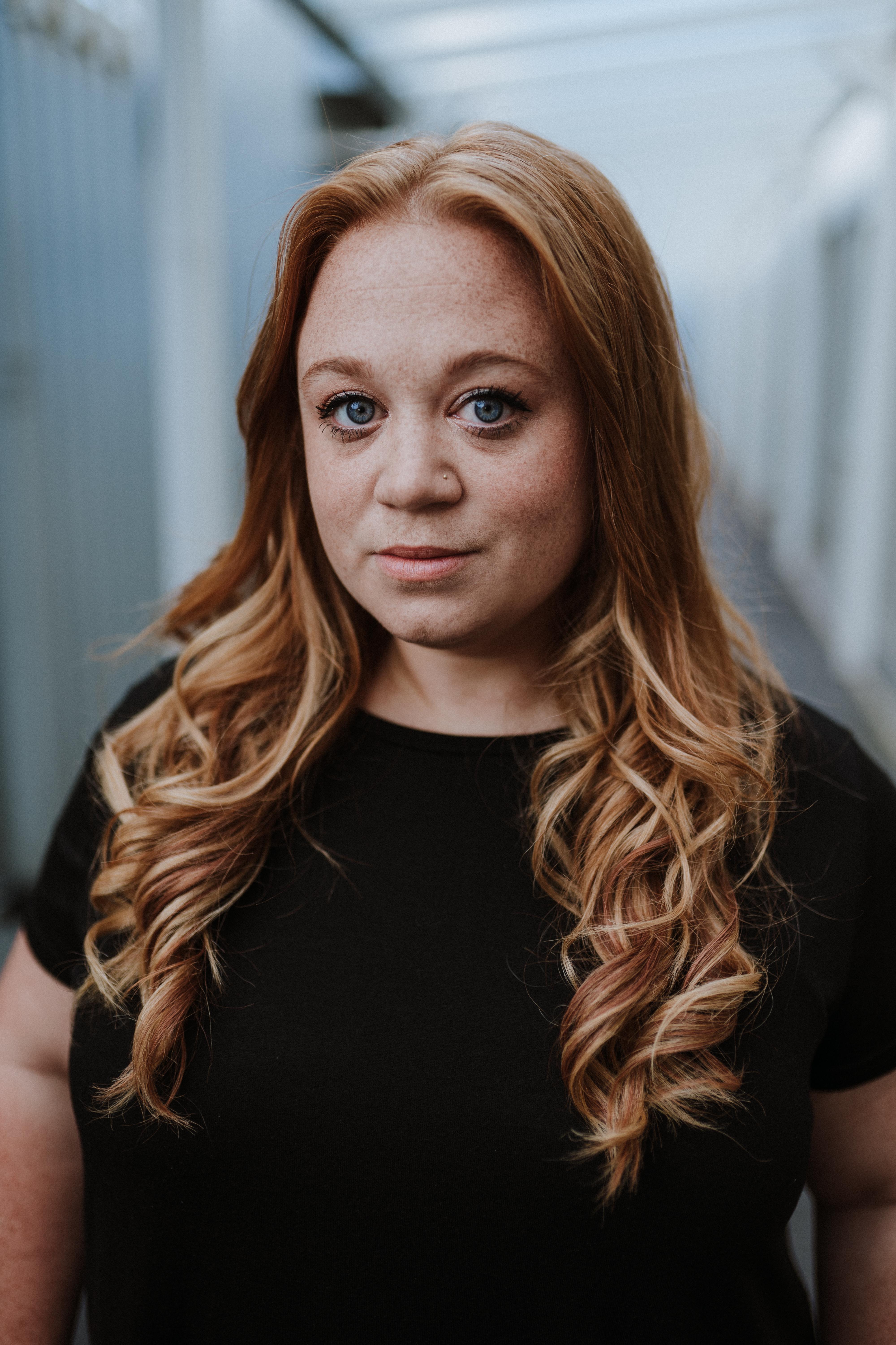 actor Amanda Henderson large photo