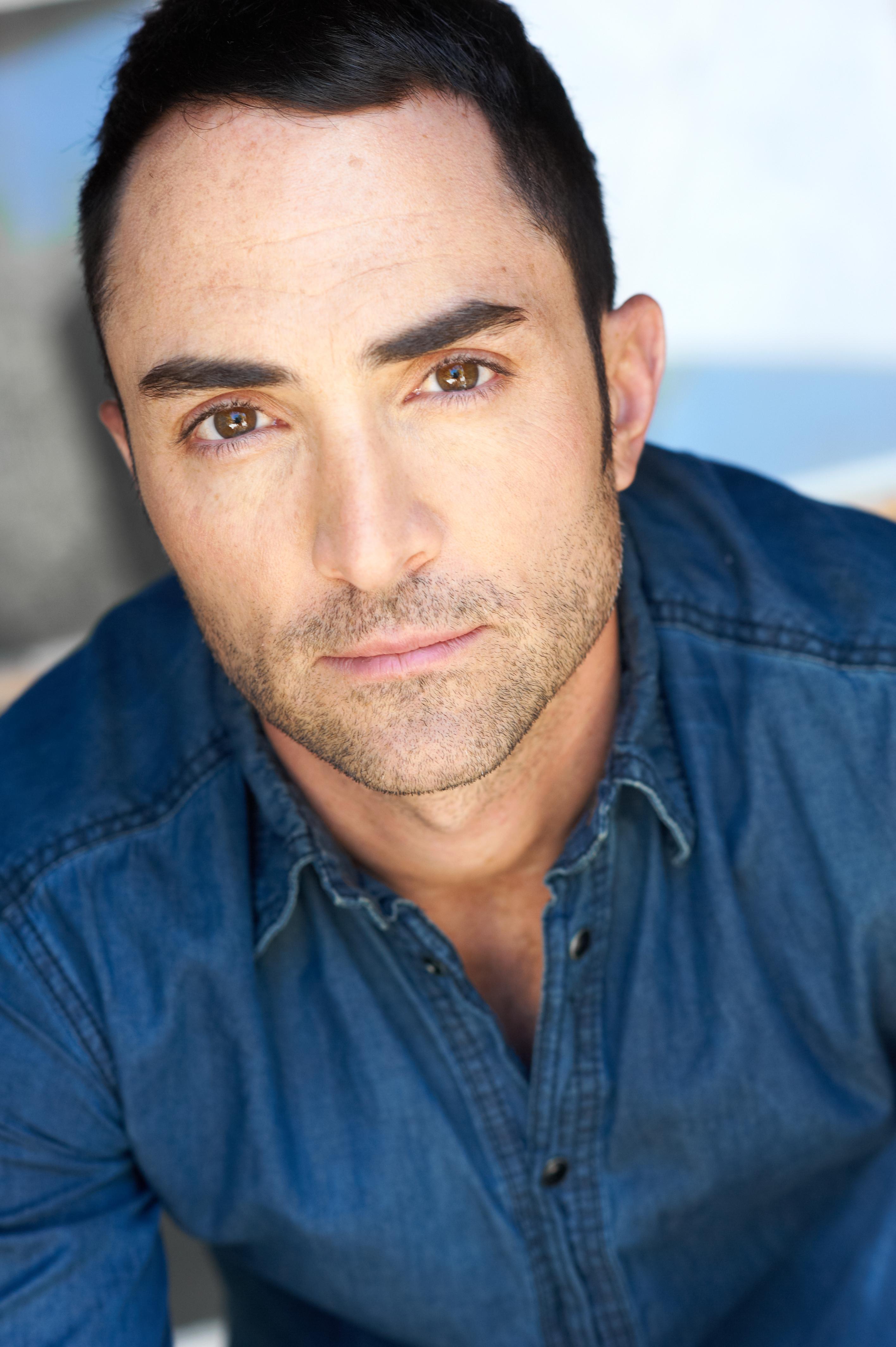 actor Darren Capozzi large photo