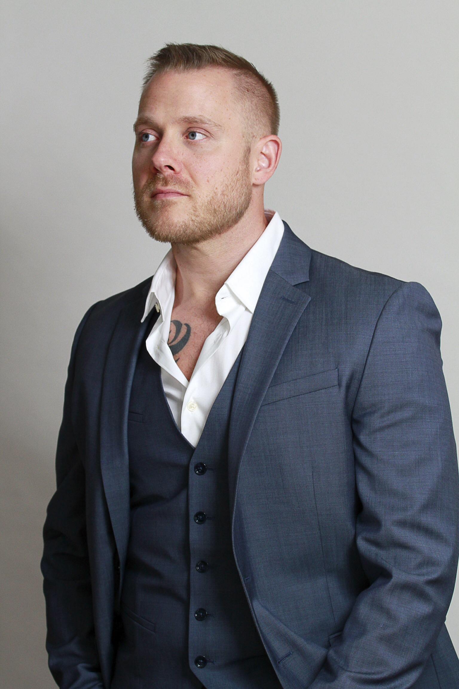 actor Todd Ryan Jones large photo