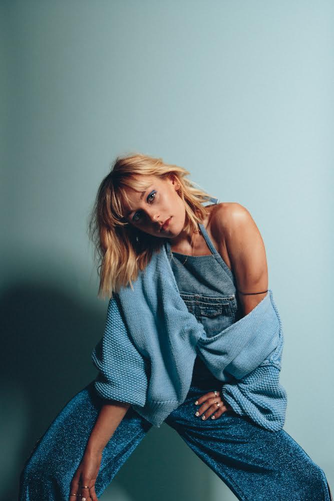 actor Ellery Sprayberry large photo