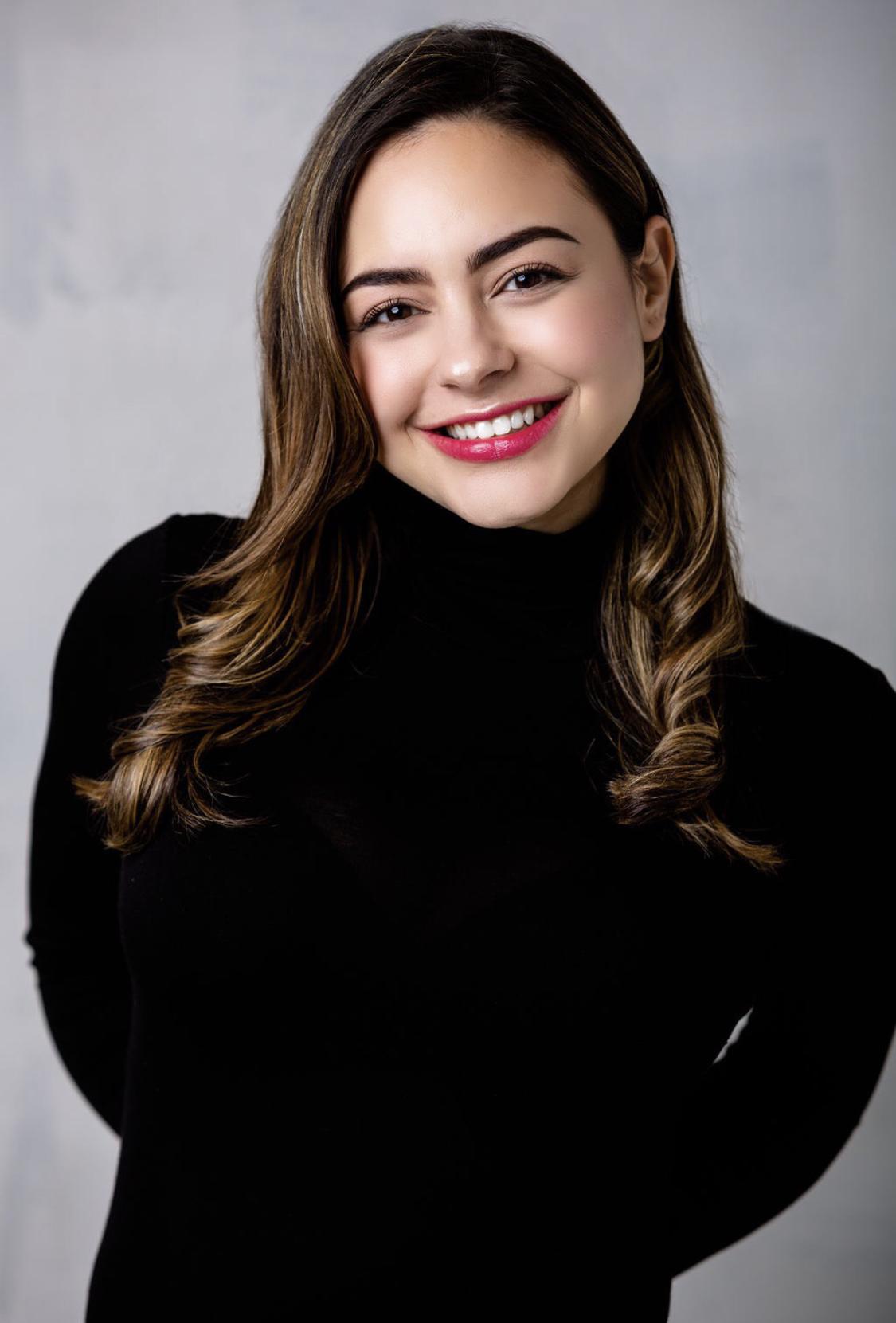 actor Alexandria Benoit large photo