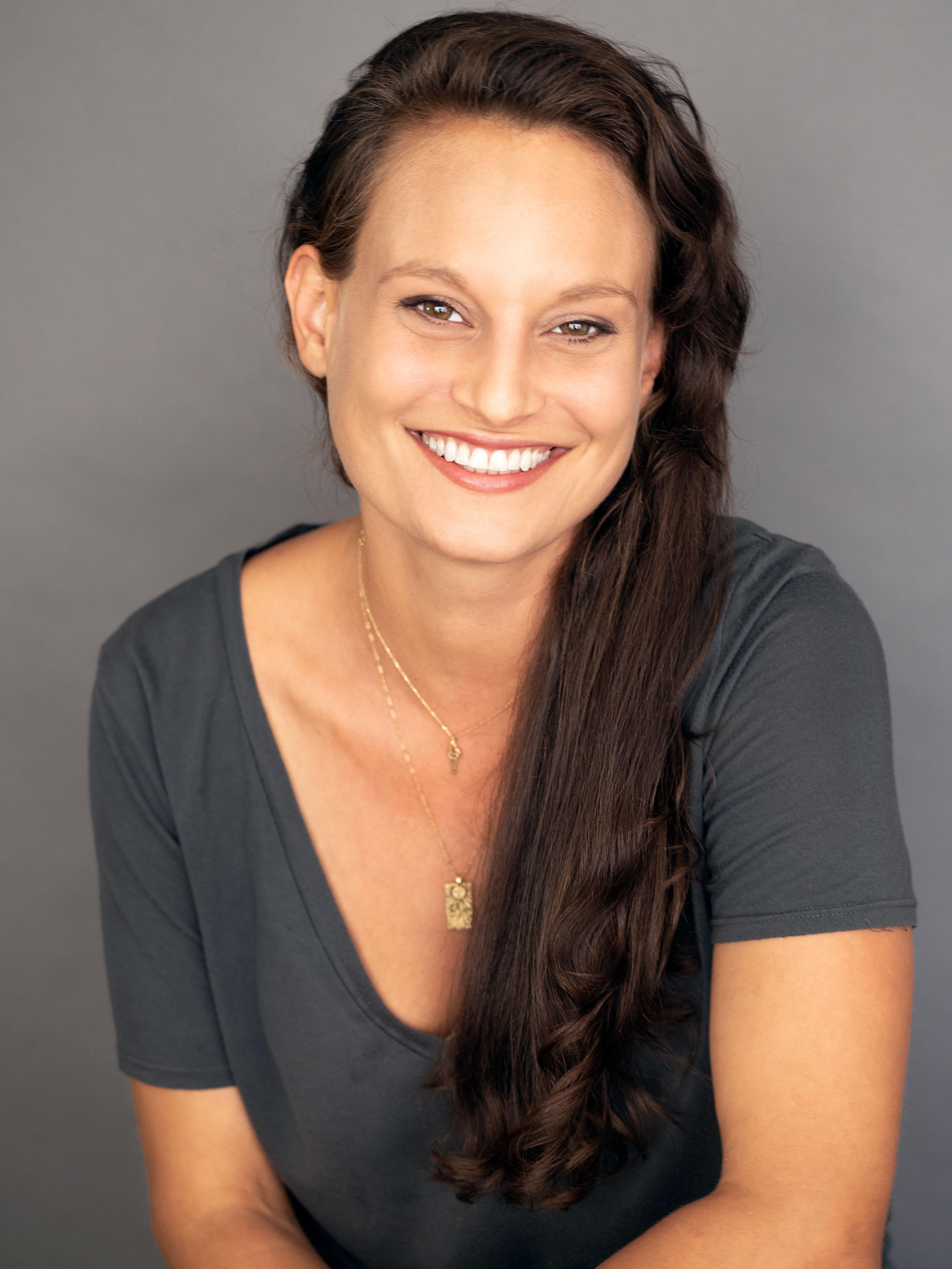 actor Olivia Cuartero-Briggs large photo