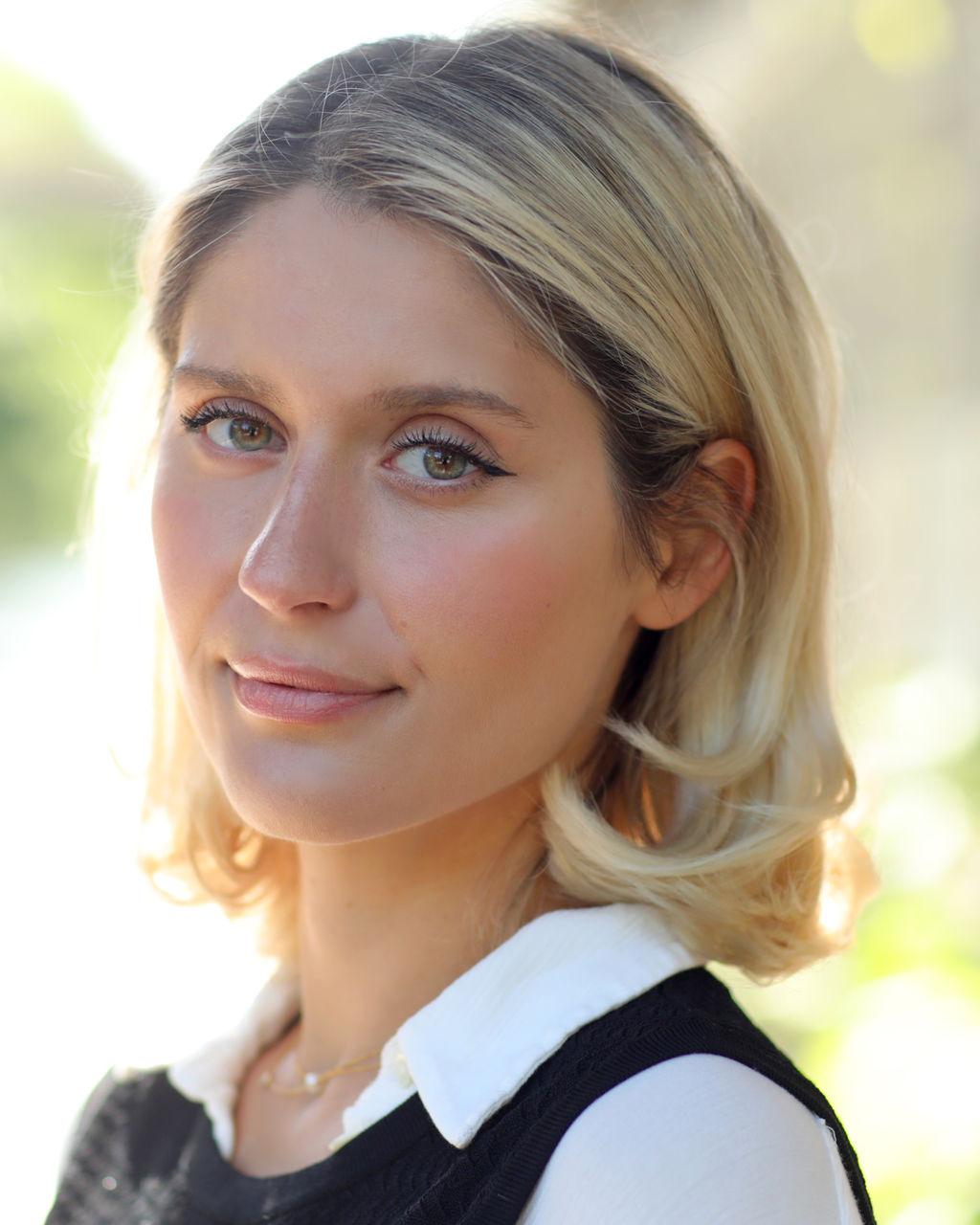 actor Ally Battaggia large photo