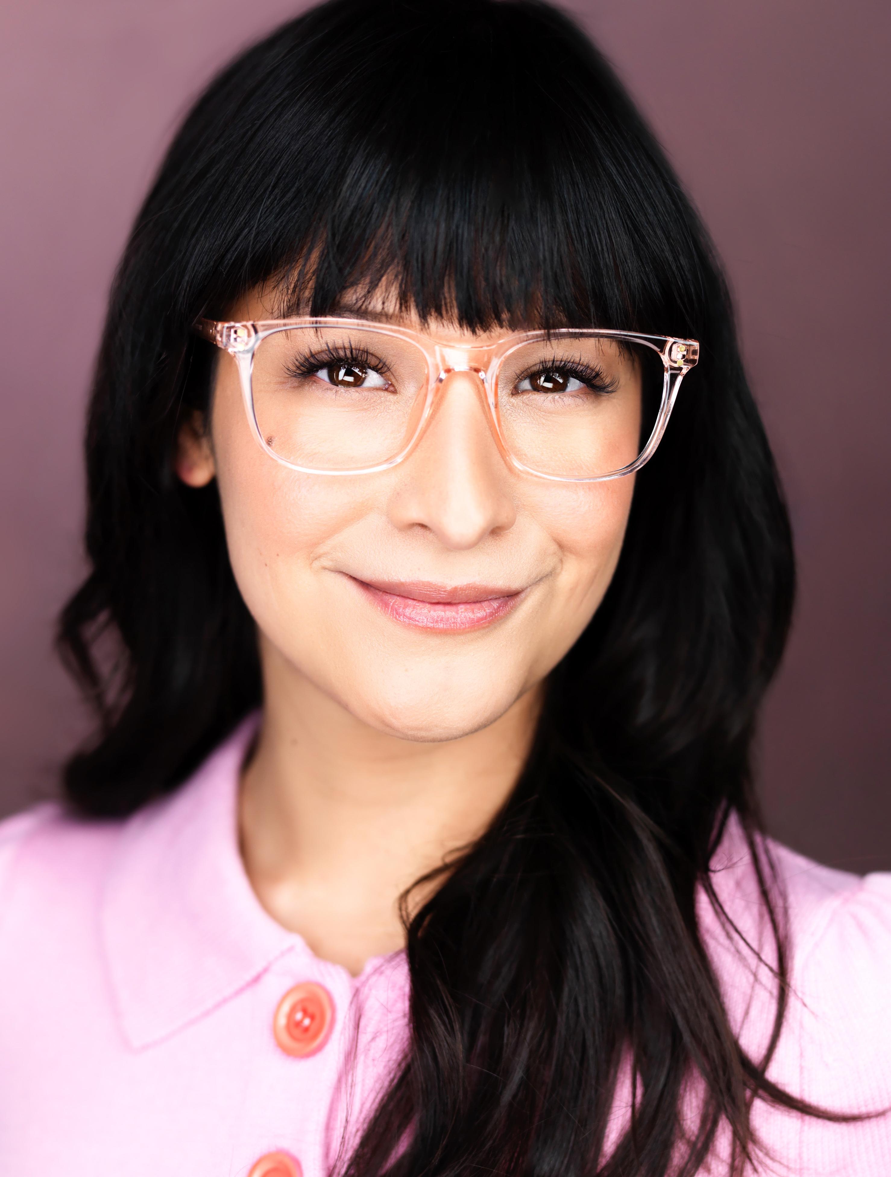 actor Annette Mia Flores large photo