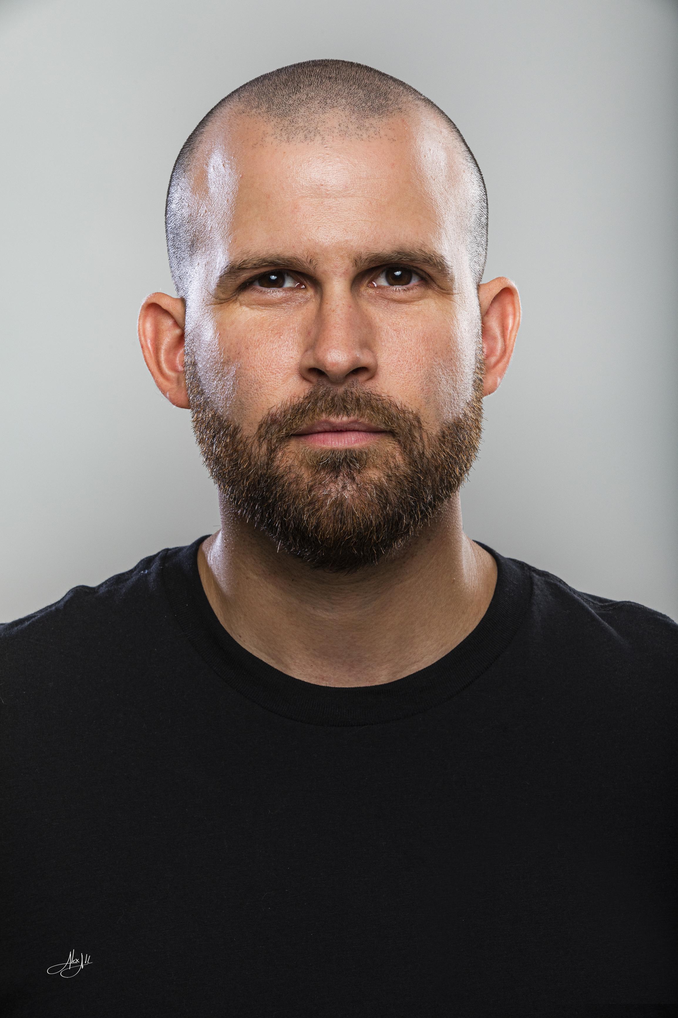 actor Juanxo Villaverde large photo