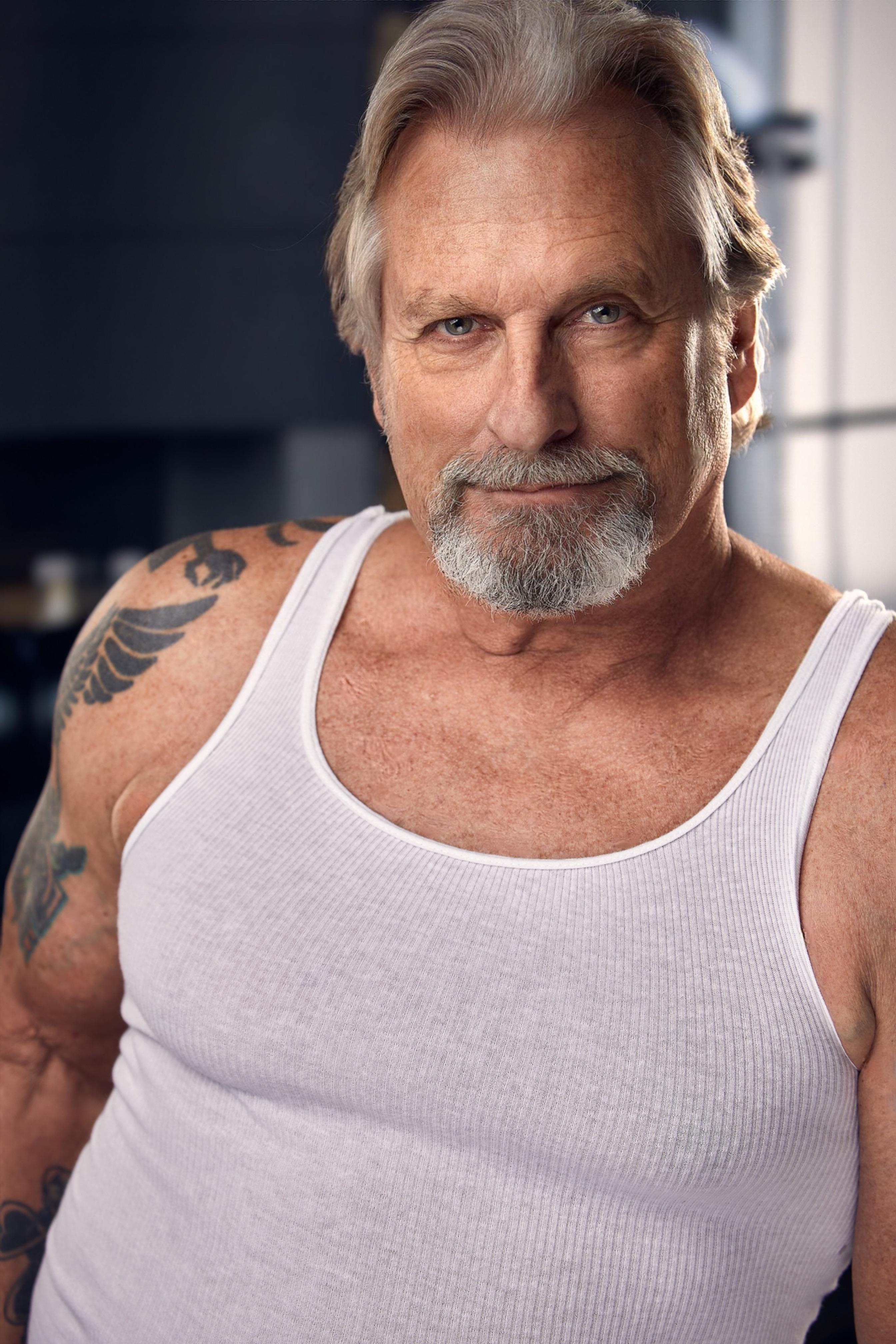 actor Paul Thomas Arnold large photo