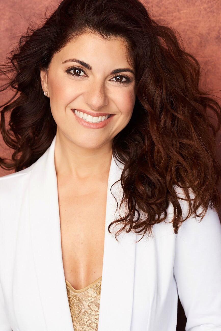 actor Laura Arias large photo