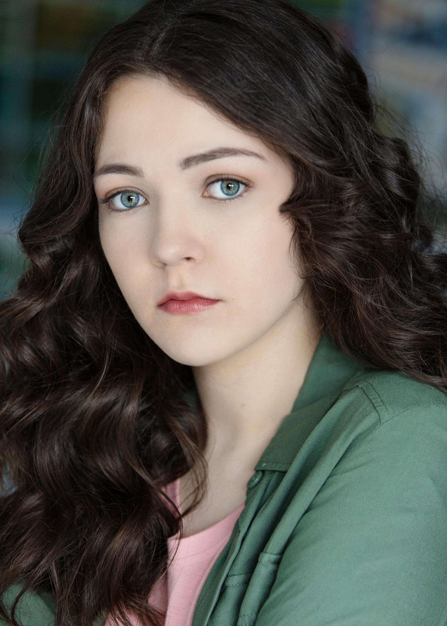 actor Emma Lawson large photo