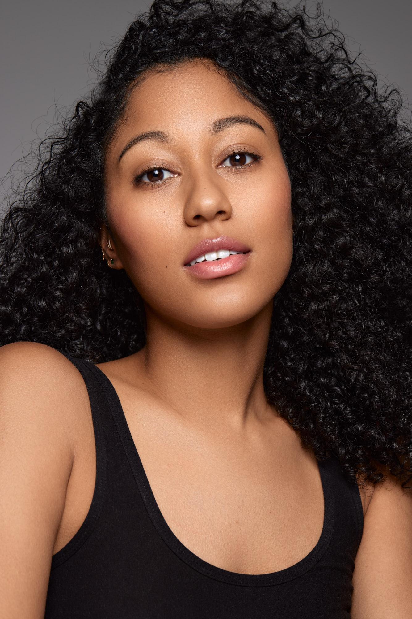 actor Mena Elizabeth Santos large photo