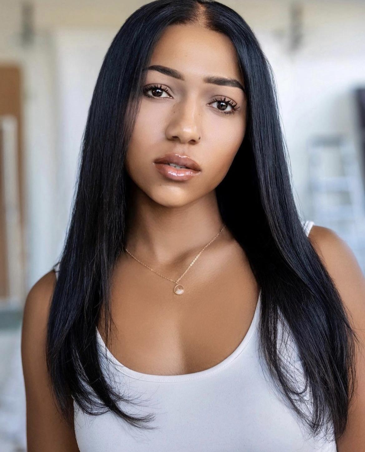 actor Kristin Clarke large photo