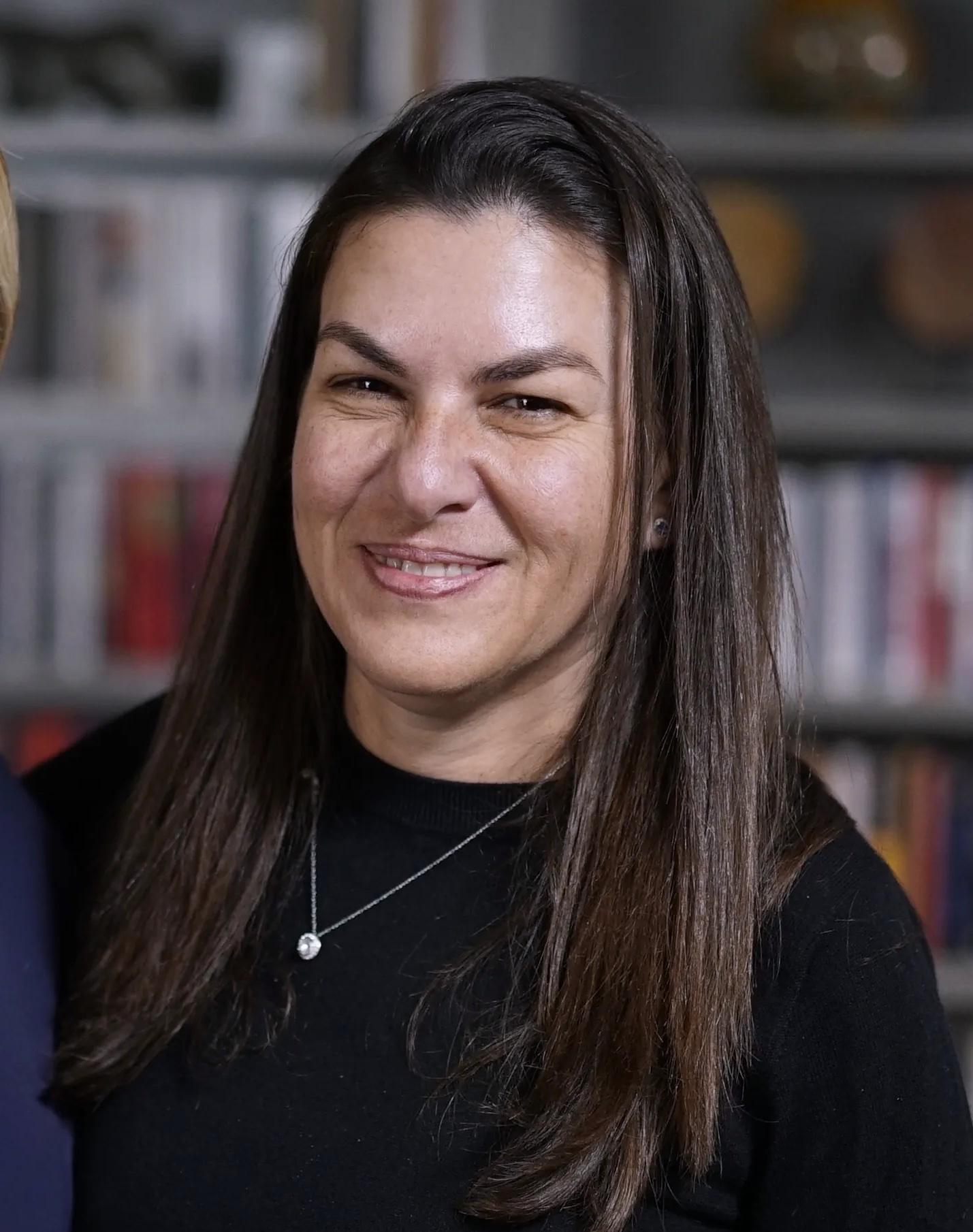 actor Nanette Burstein large photo