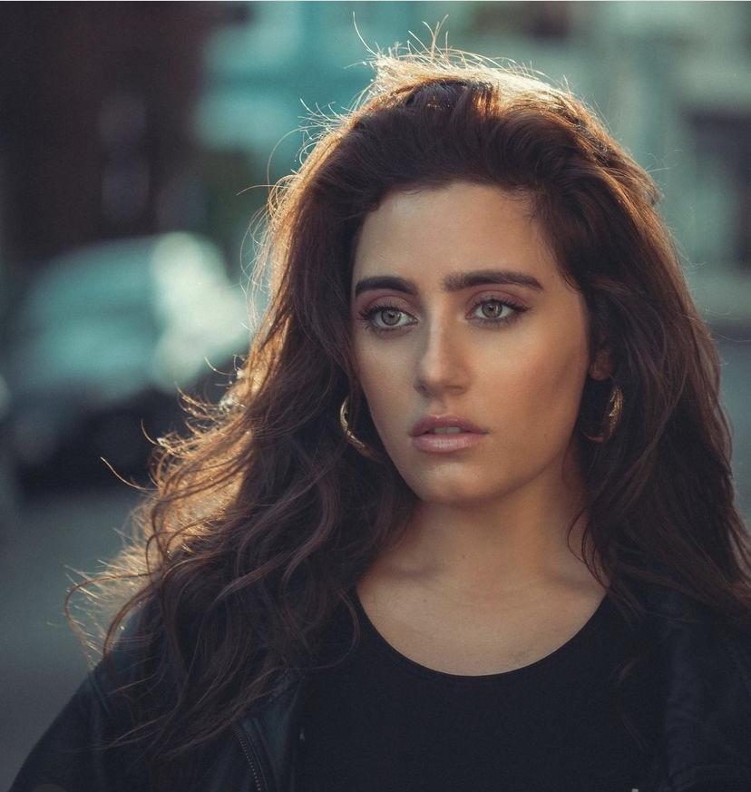 actor Melanie Wilder large photo