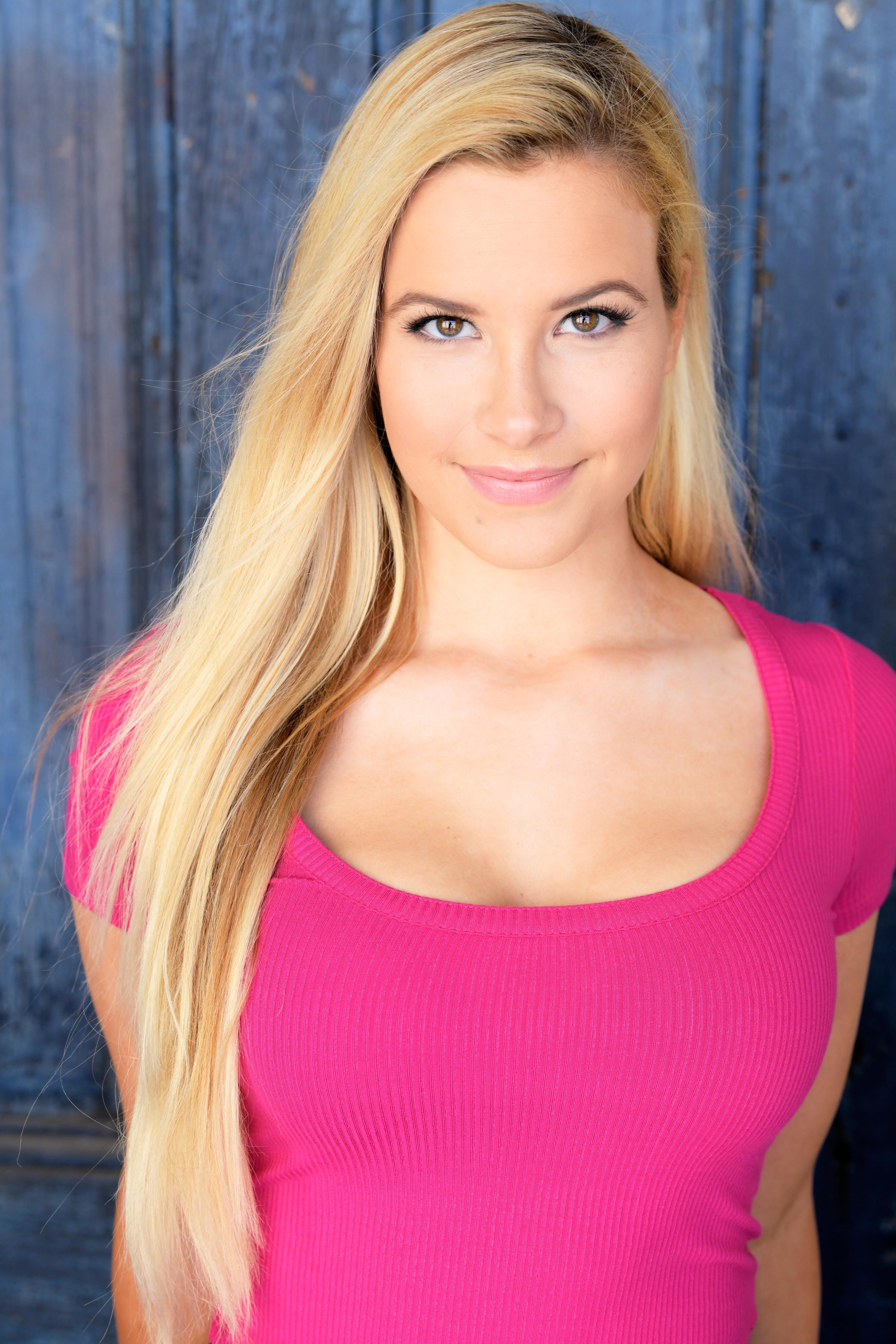 actor Jacqueline Giancola large photo