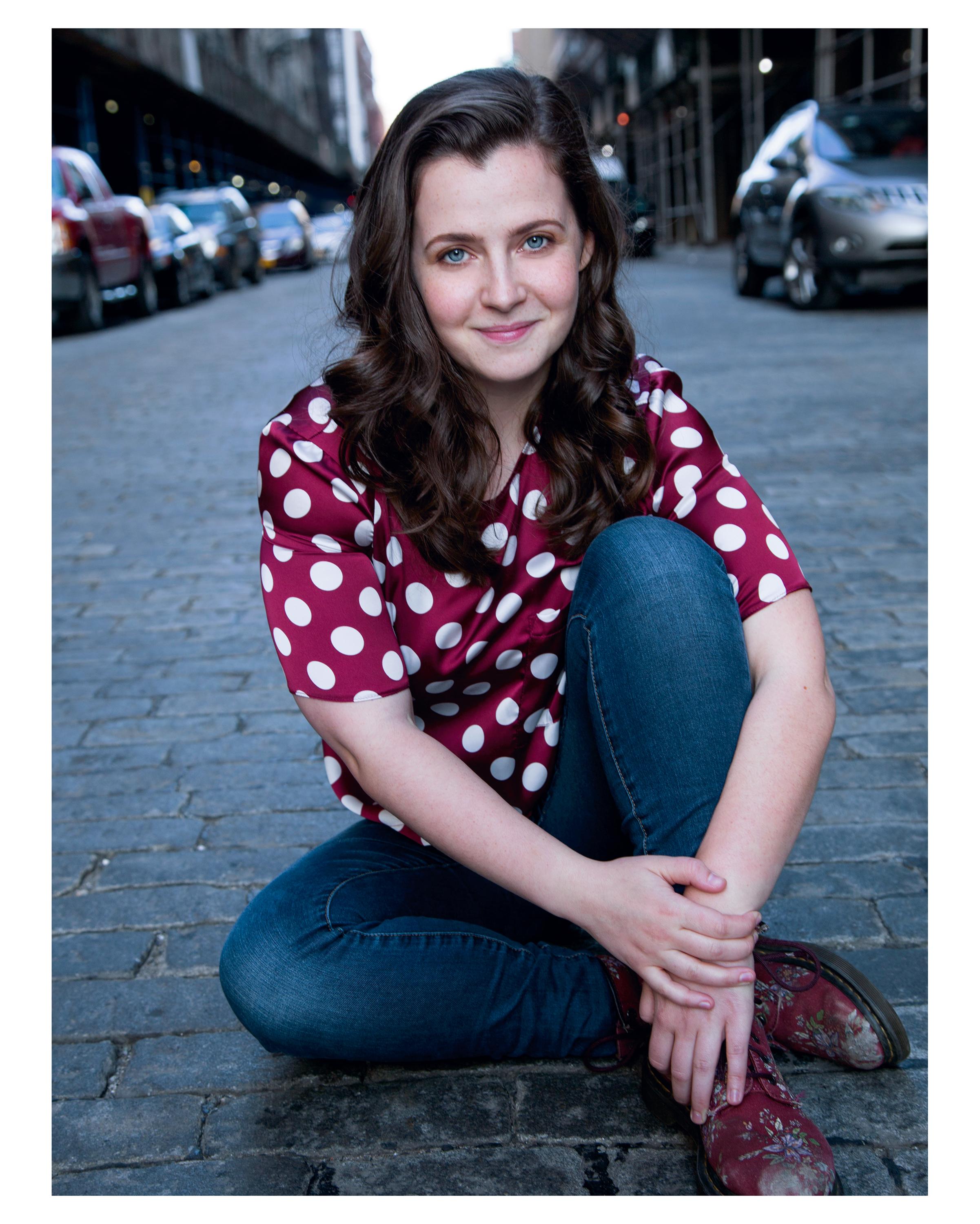 actor Halle Charlton large photo