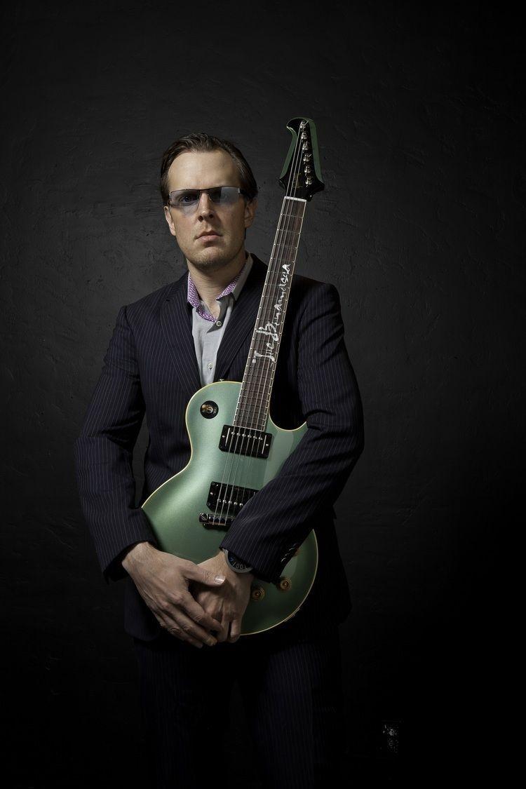 actor Joe Bonamassa large photo