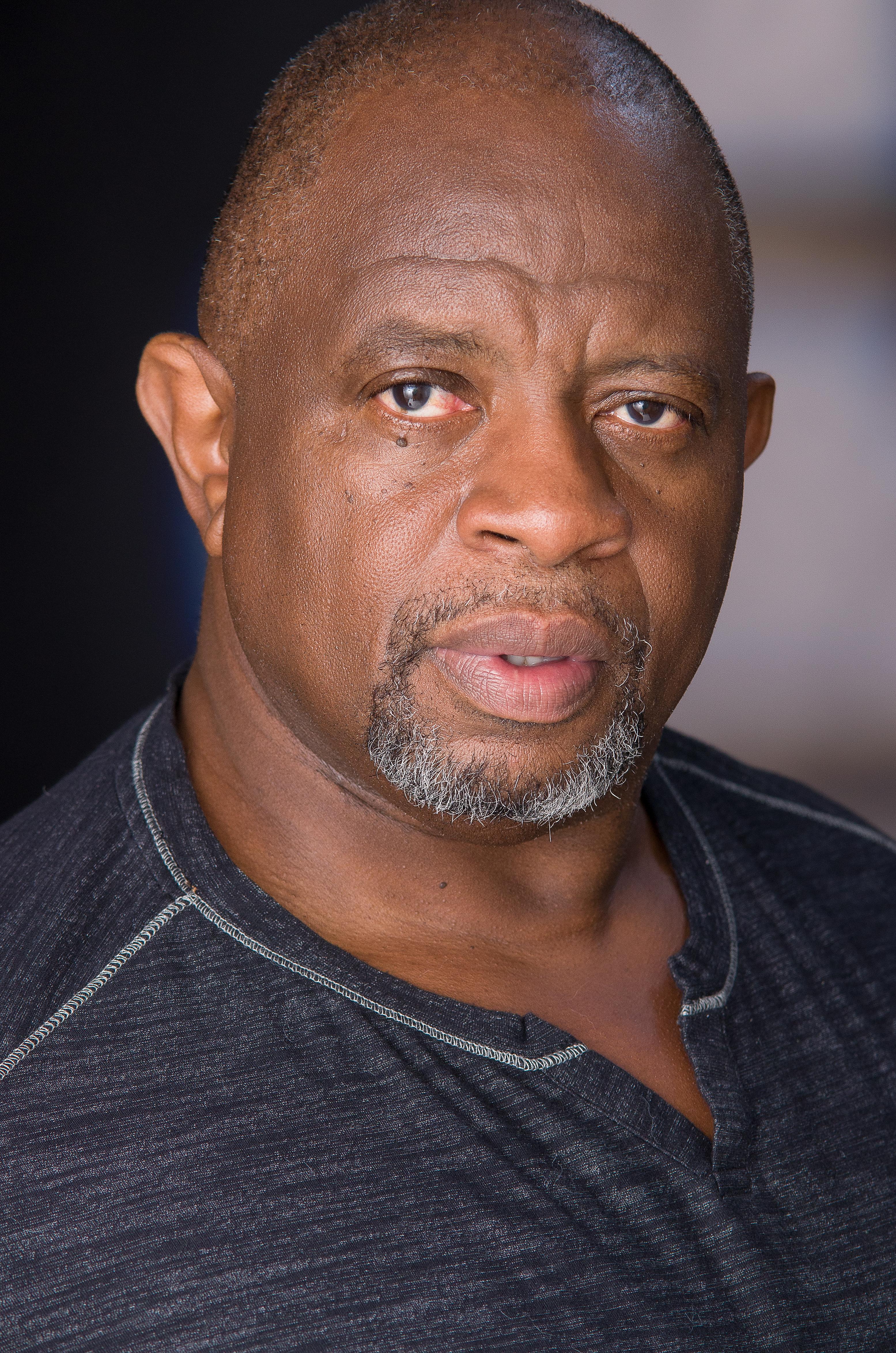 actor Carl Clark large photo