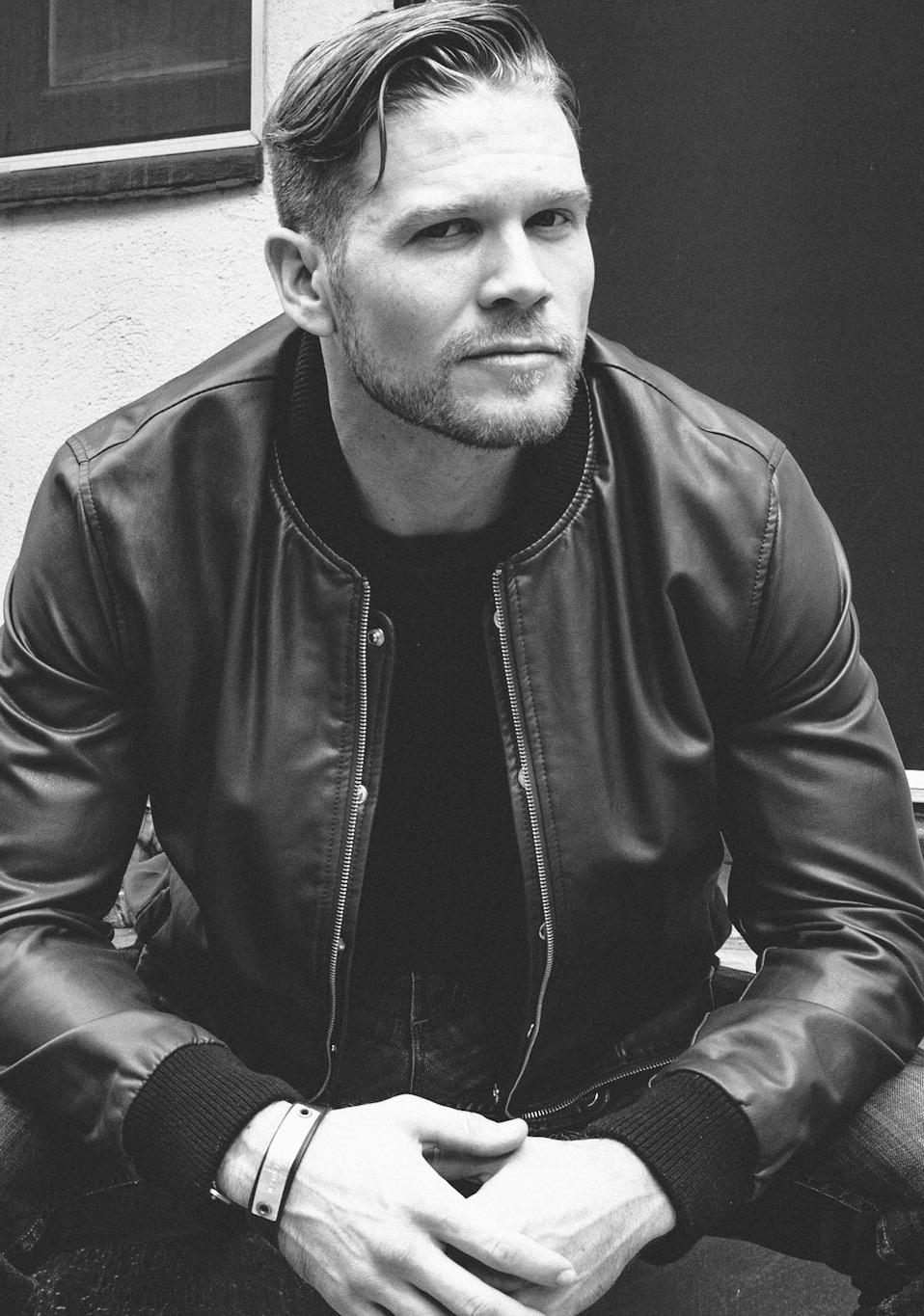 actor Brett Zimmerman large photo