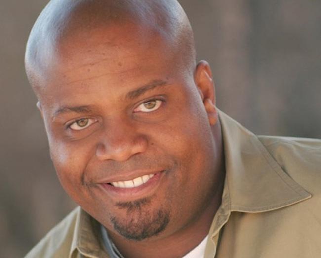 actor Chris Grundy large photo