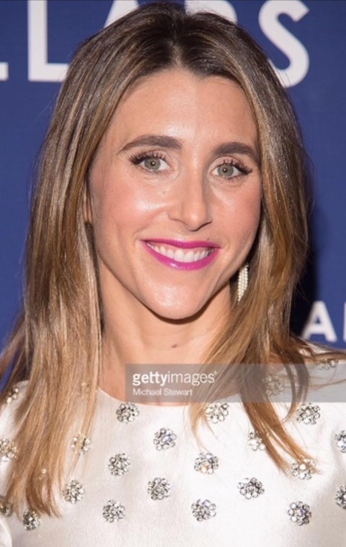 actor Sarah Megan Thomas large photo