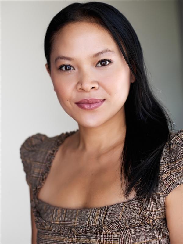 actor Simone Oula large photo