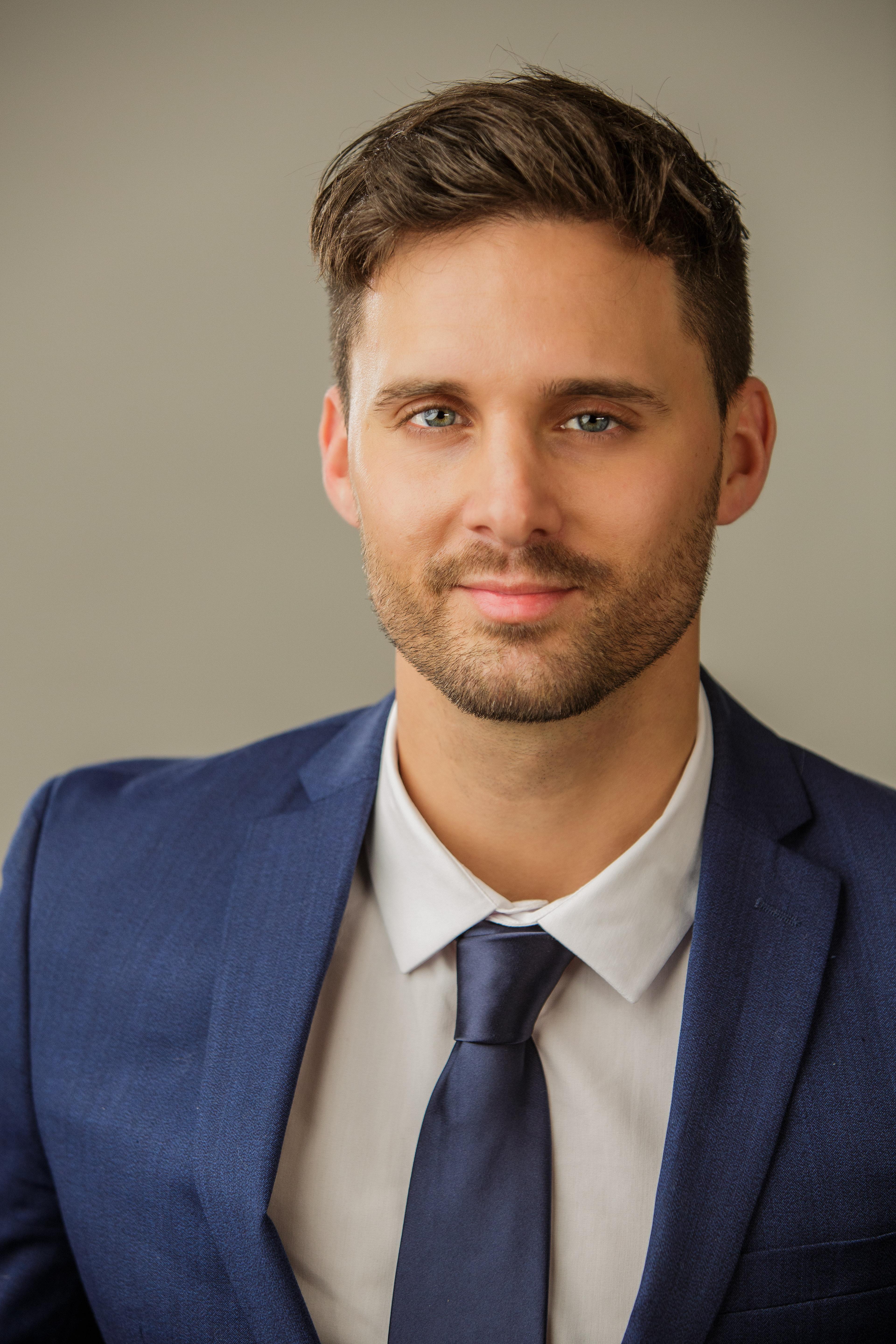 actor Arnau Robles large photo